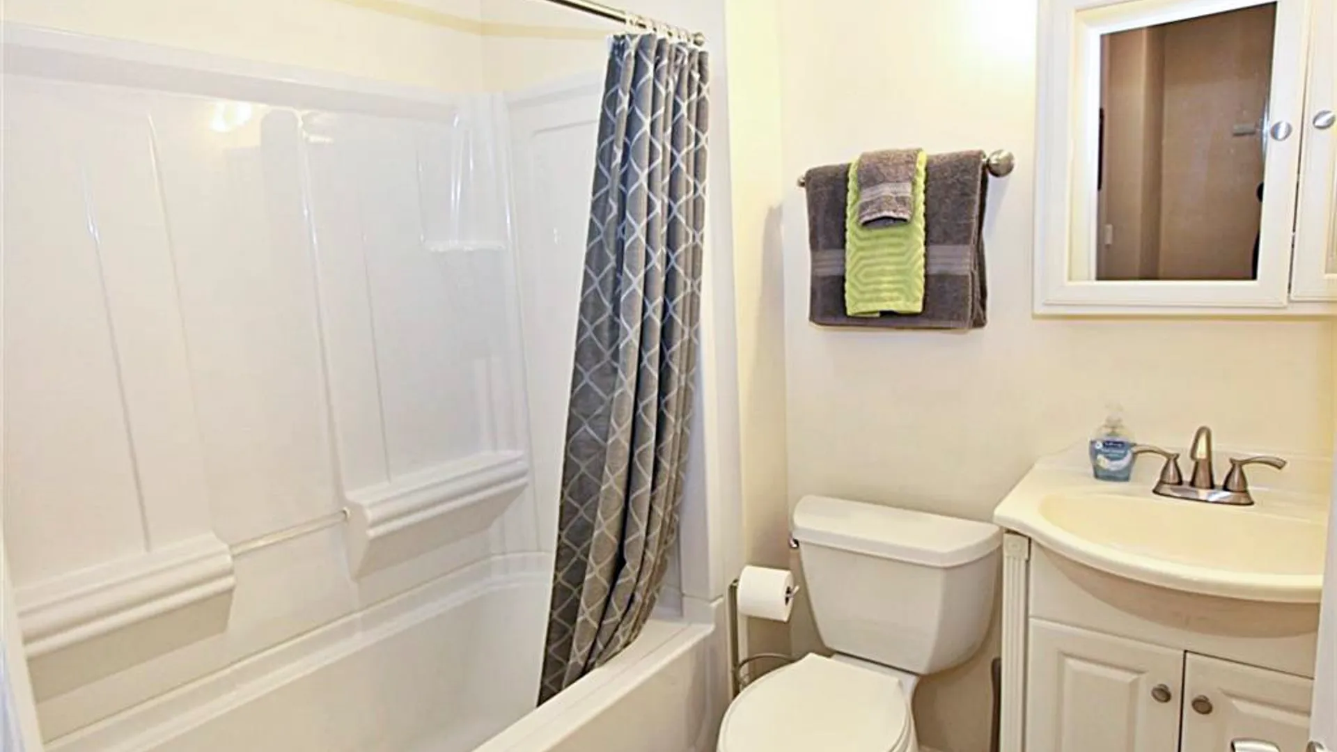 Property at 142 Pomona Drive, Greece, NY 14616 15