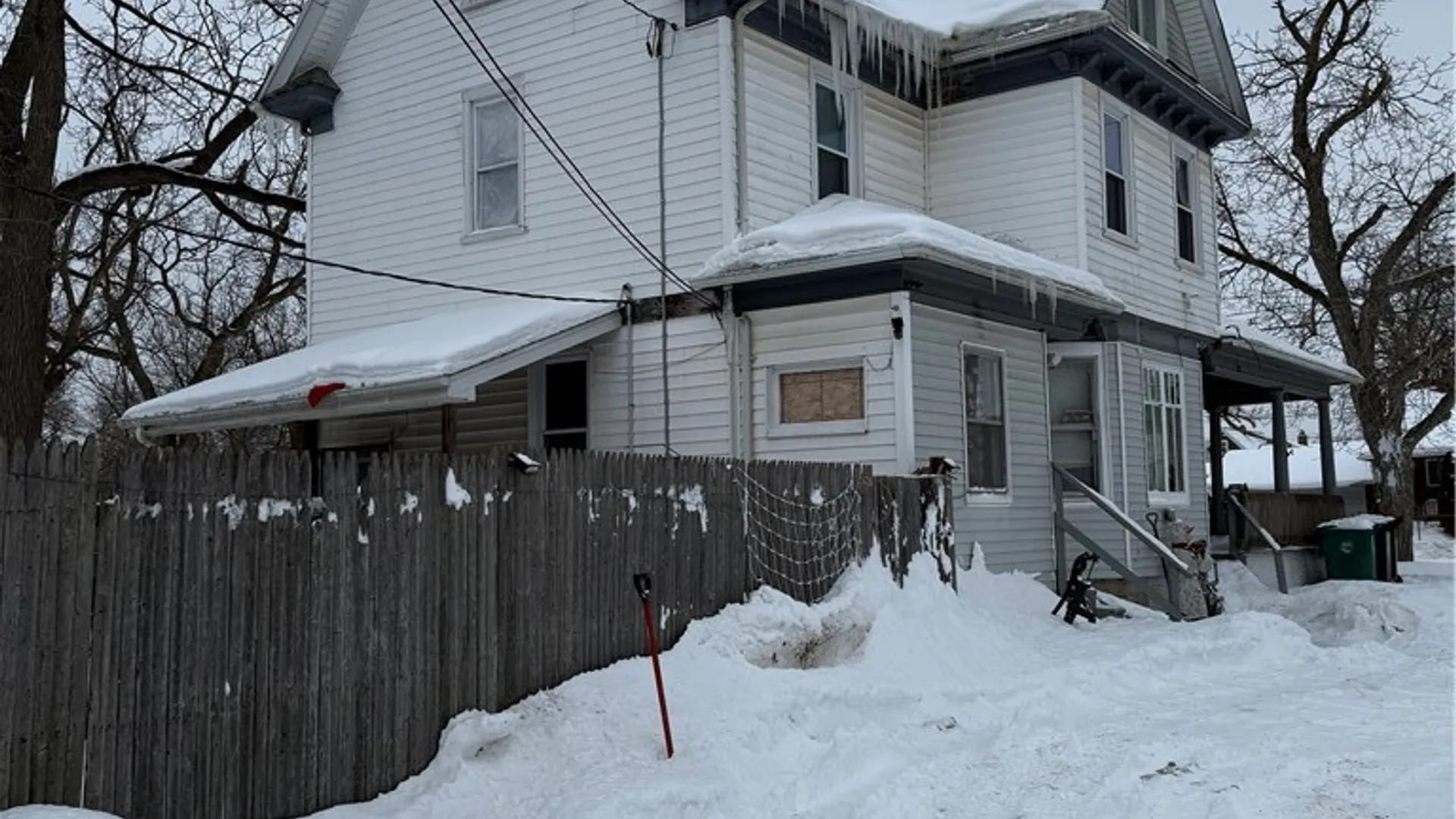 Property at 3817 Deveaux Street, Niagara Falls, NY 14305 2