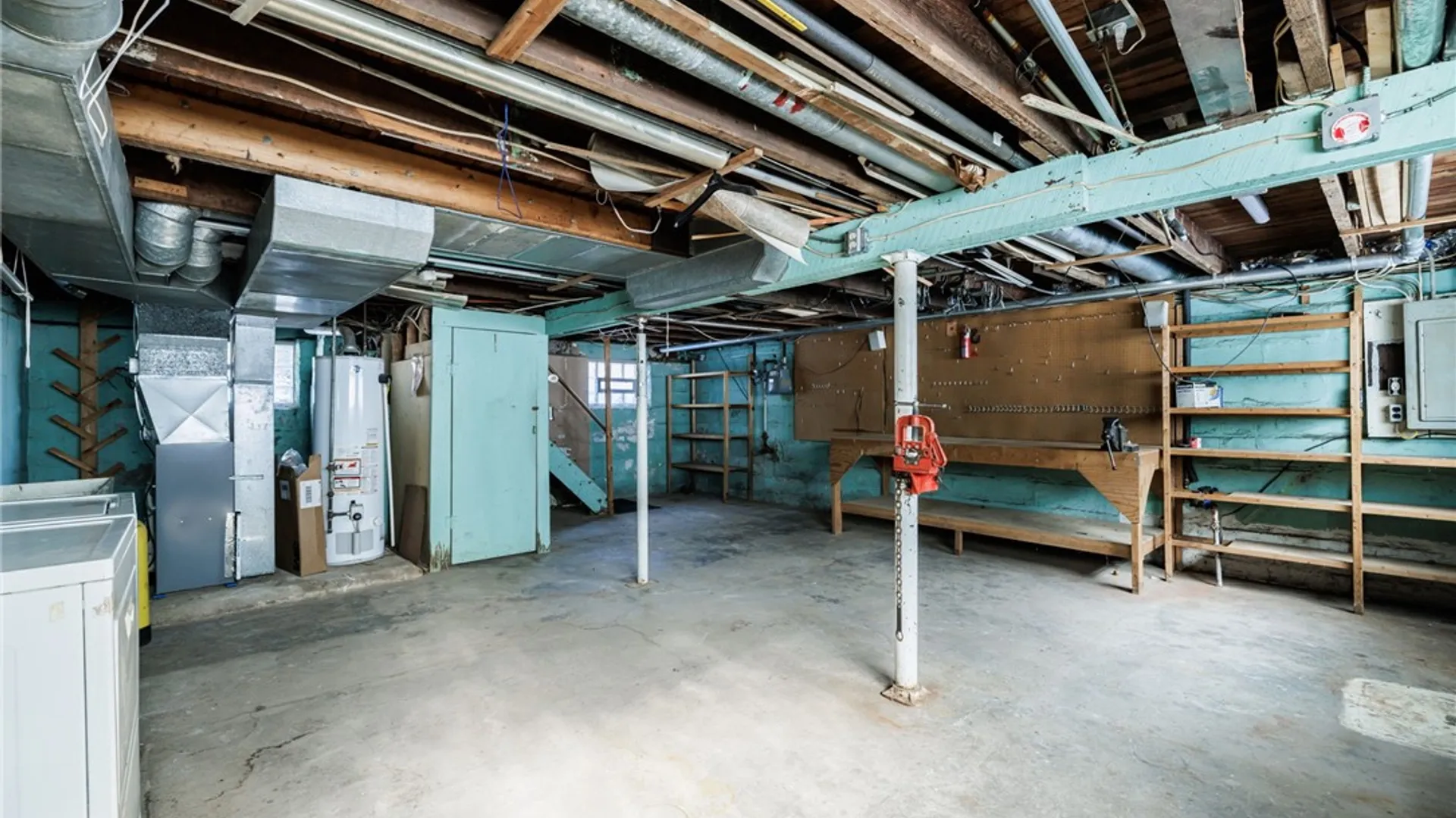 Property at 153 Mallard Drive, Irondequoit, NY 14622 28