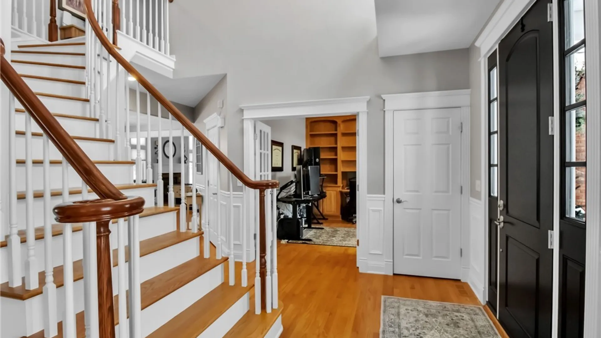 Property at 5677 Glen Brook Court, Clarence, NY 14032 5