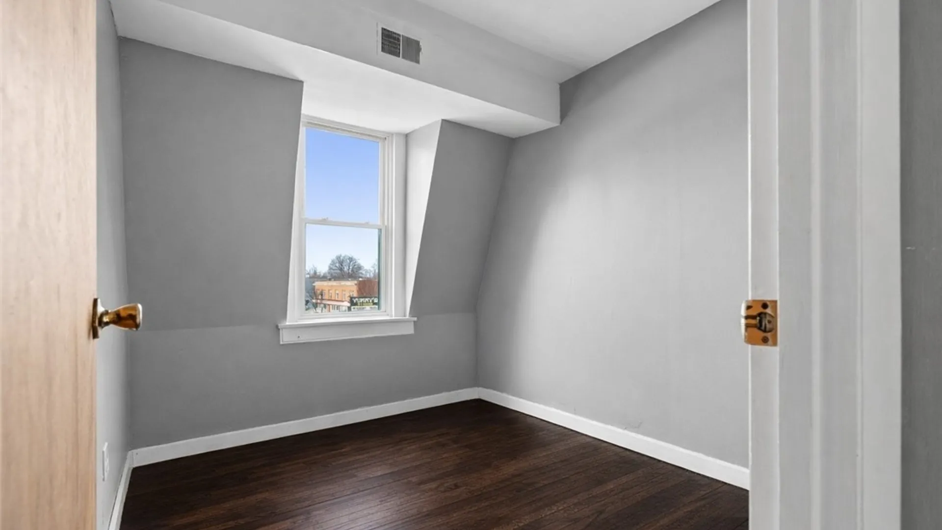 Property at 2111 Seneca Street, Buffalo, NY 14210 9