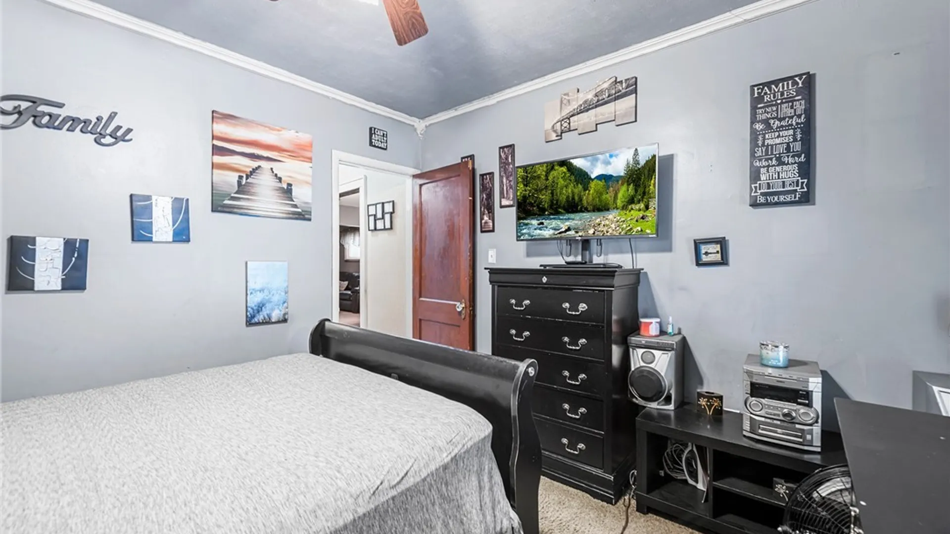 Property at 3502 Ontario Avenue, Niagara Falls, NY 14305 12