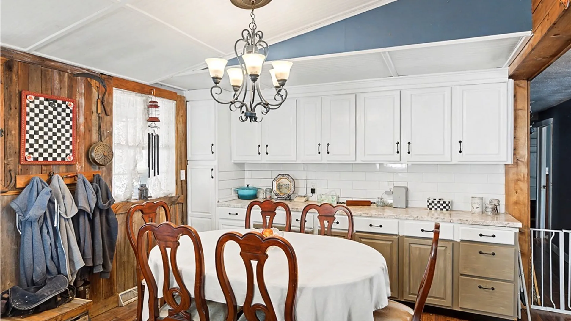 Property at 4526 Vinegar Hill Road, Skaneateles, NY 13152 15