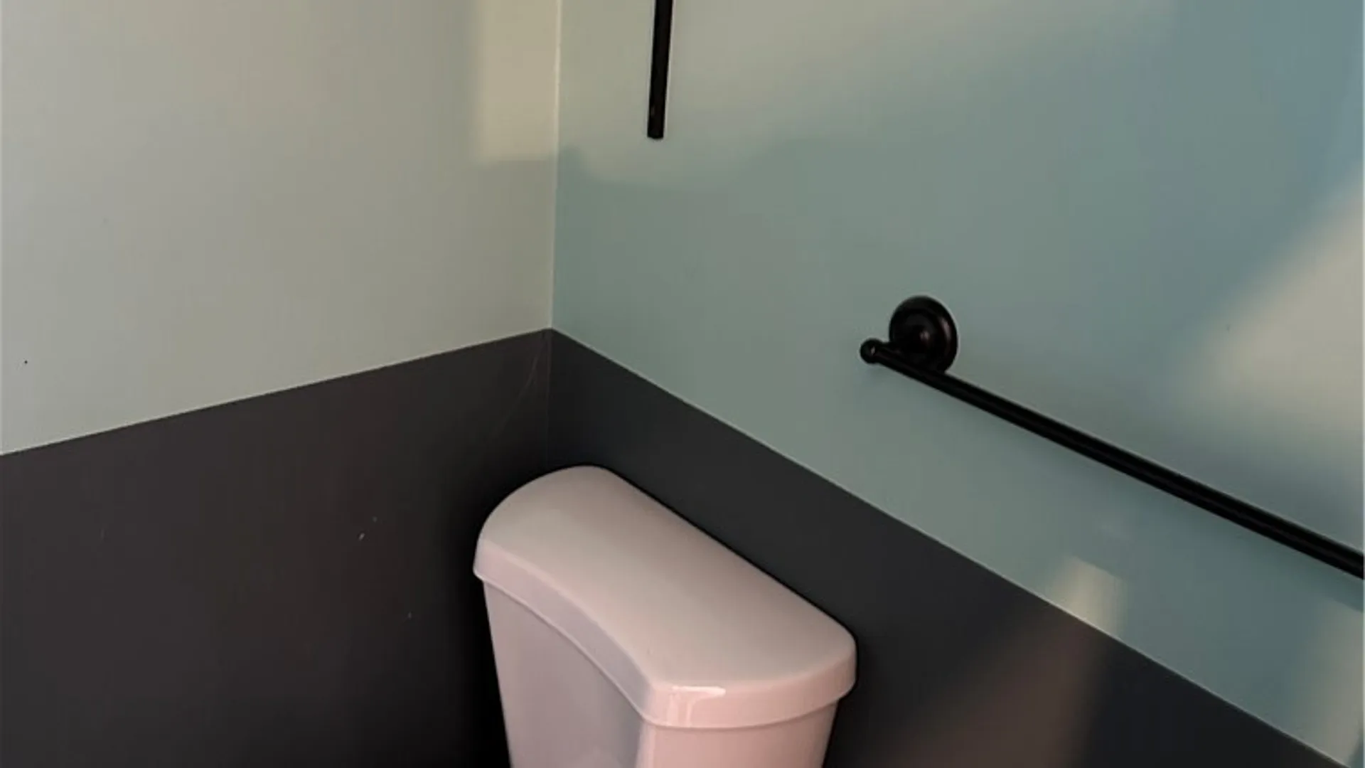 Property at 370 Park Avenue, Rochester, NY 14607 11