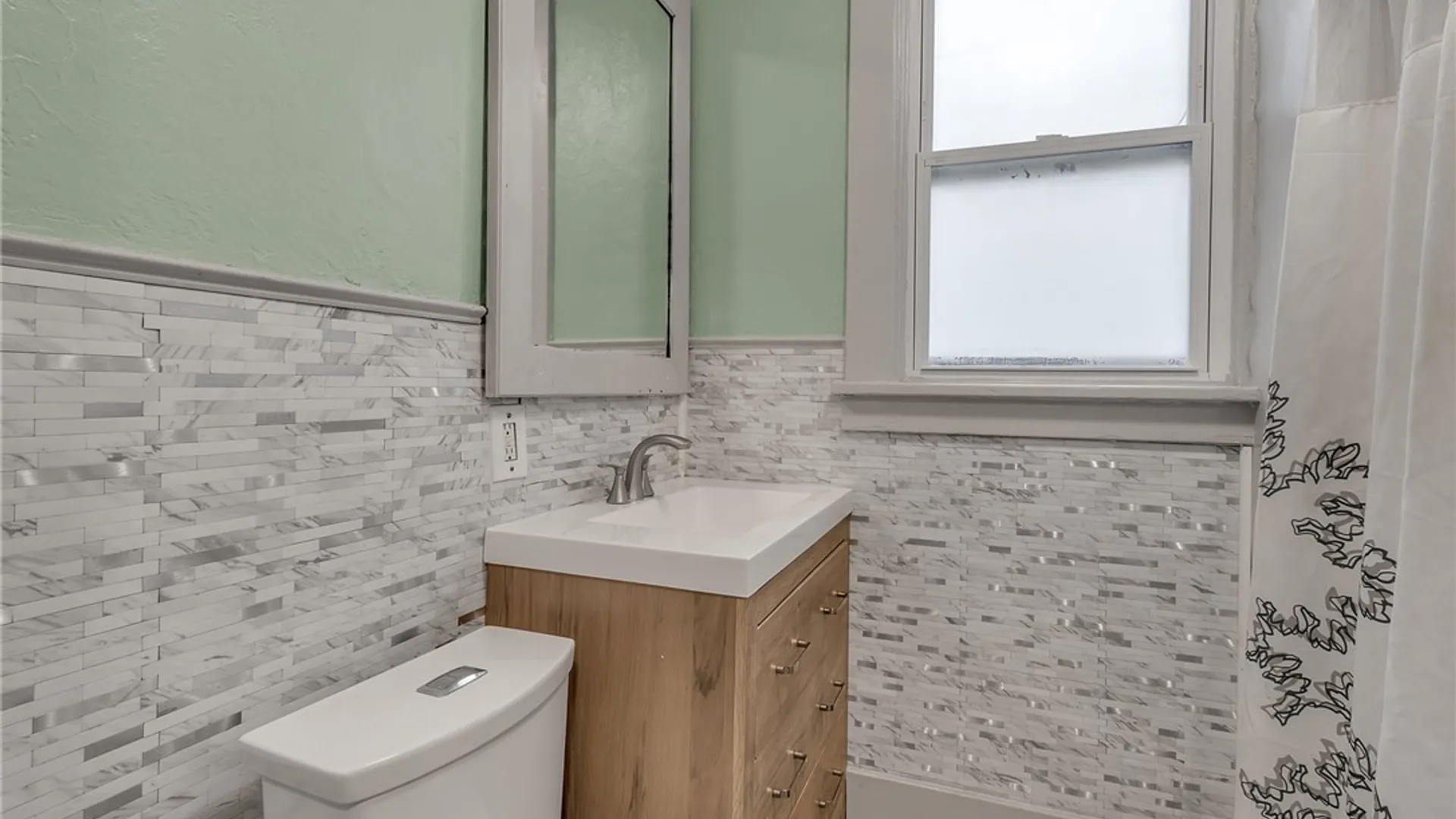 Property at 72 Sunset Street, Buffalo, NY 14207 12