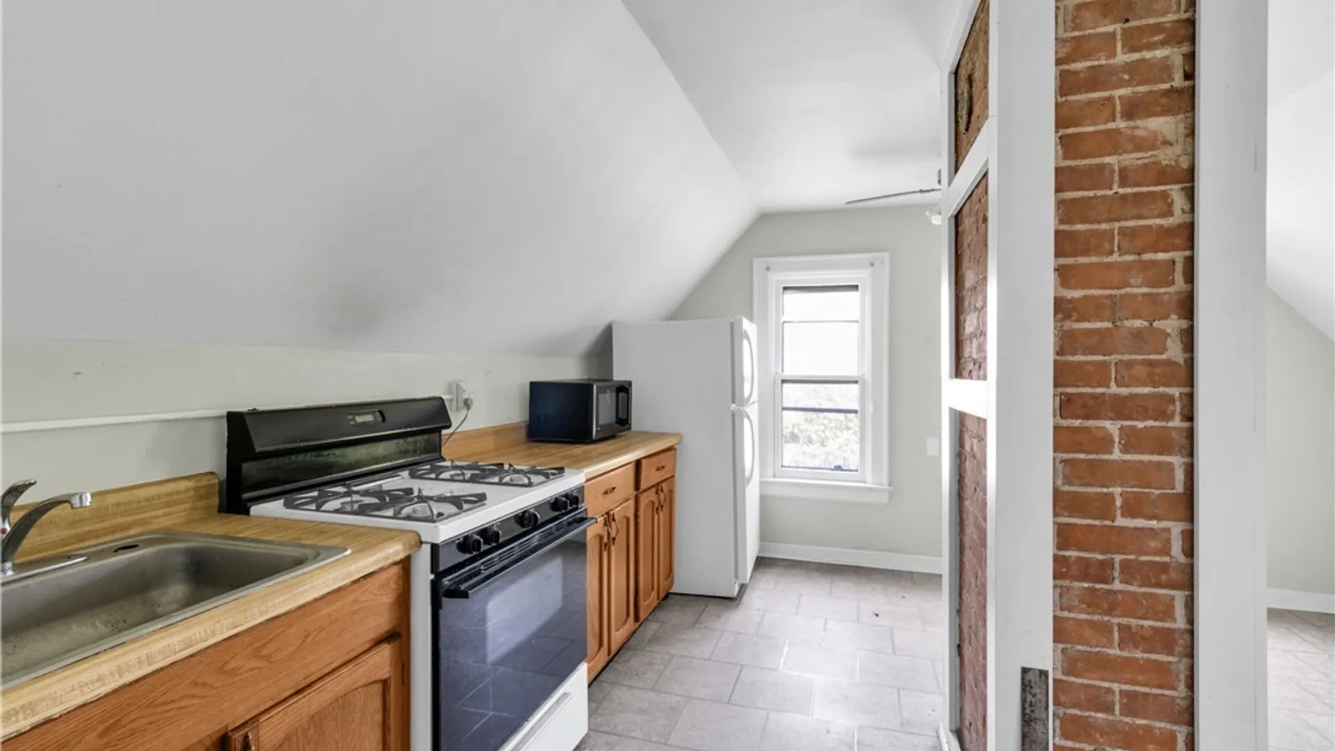 Property at 319 Utica Street, Buffalo, NY 14222 17