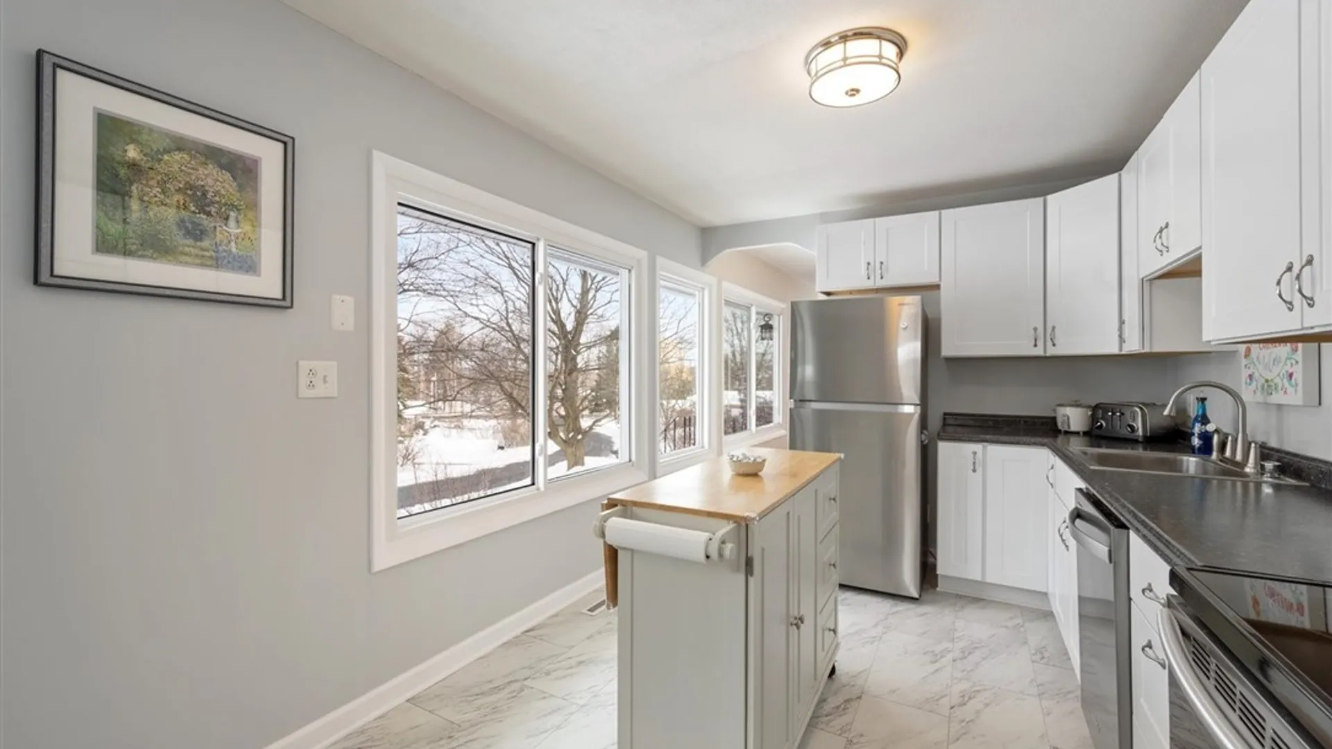 Property at 109 Barclay Road, Camillus, NY 13031 16