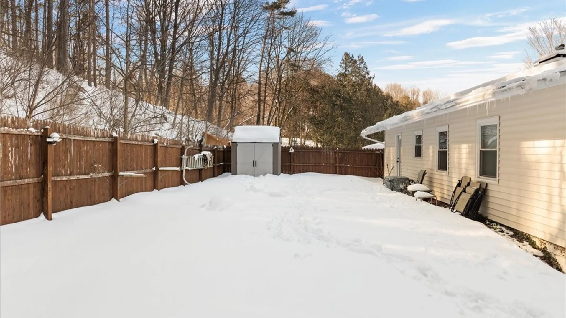 Property at 109 Barclay Road, Camillus, NY 13031 40