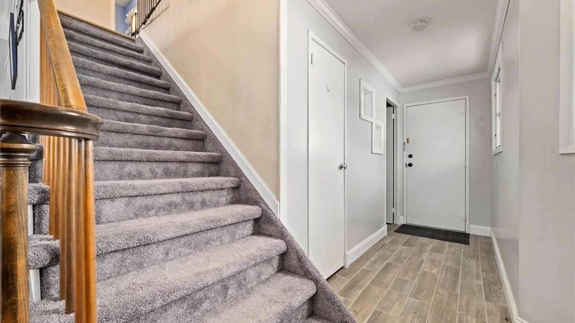 Property at 109 Barclay Road, Camillus, NY 13031 9