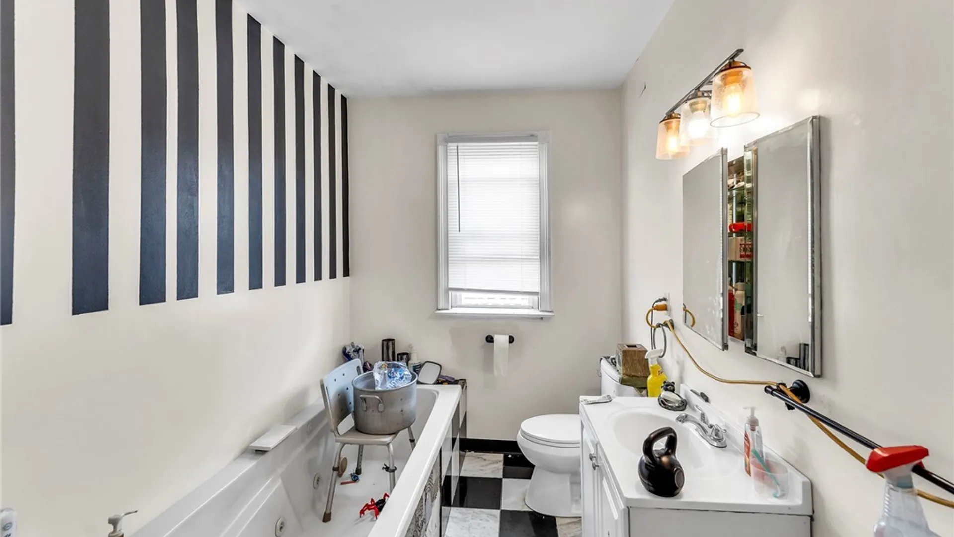 Property at 32 Richfield Avenue, Buffalo, NY 14220 11