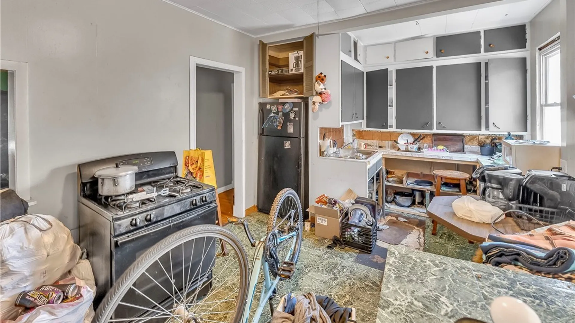 Property at 32 Richfield Avenue, Buffalo, NY 14220 34