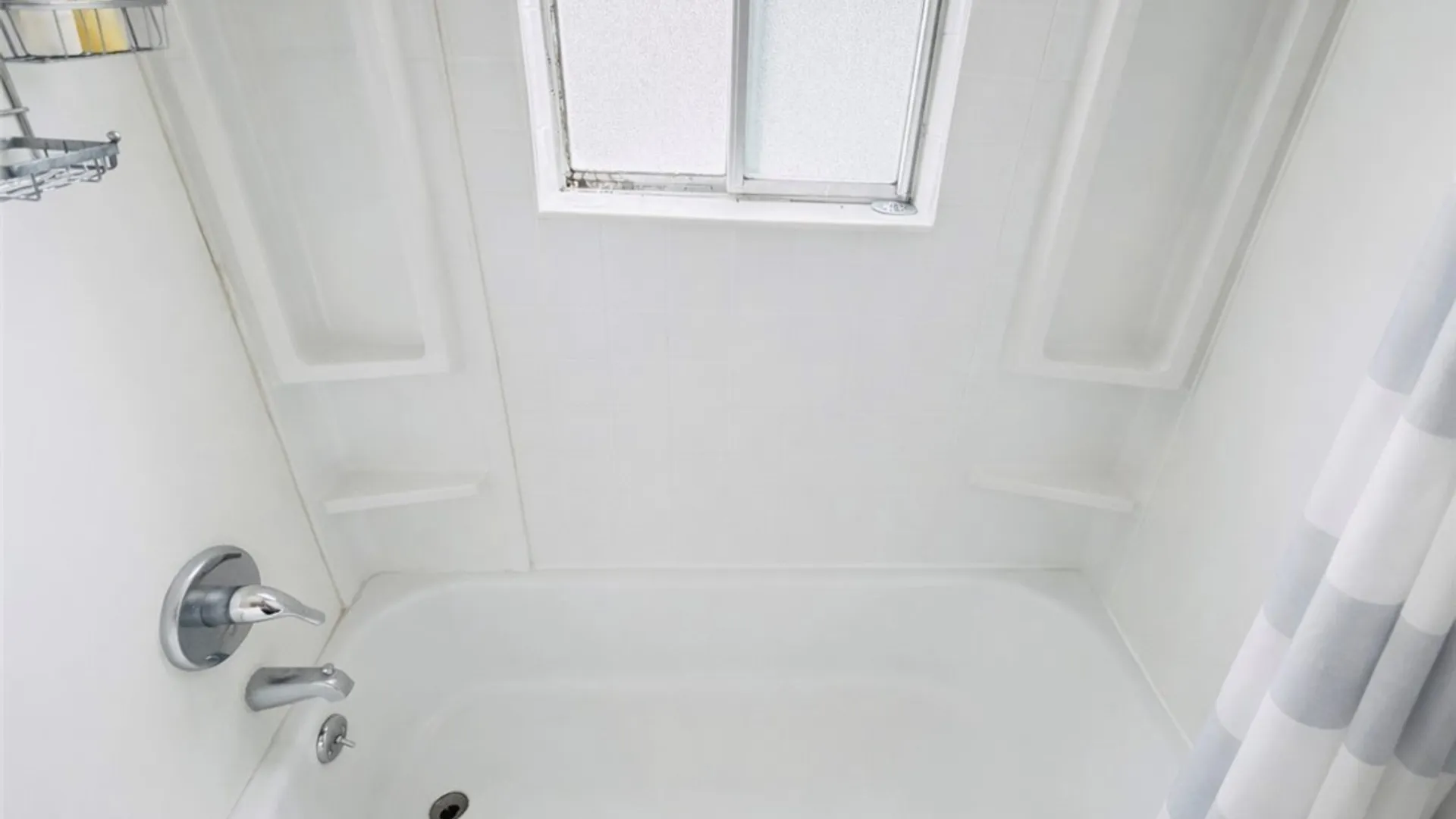 Property at 7 Trent Sq, Cheektowaga, NY 14225 17