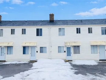 7 Trent Sq, Cheektowaga, NY 14225
