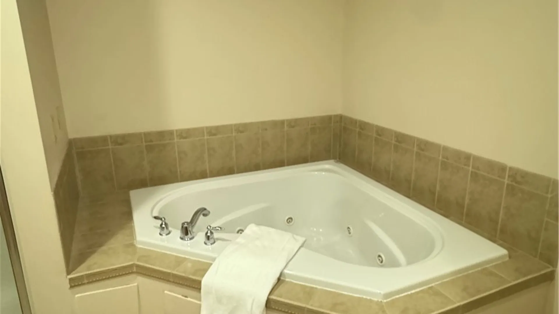 Property at 98 Union Street, Rochester, NY 14607 25