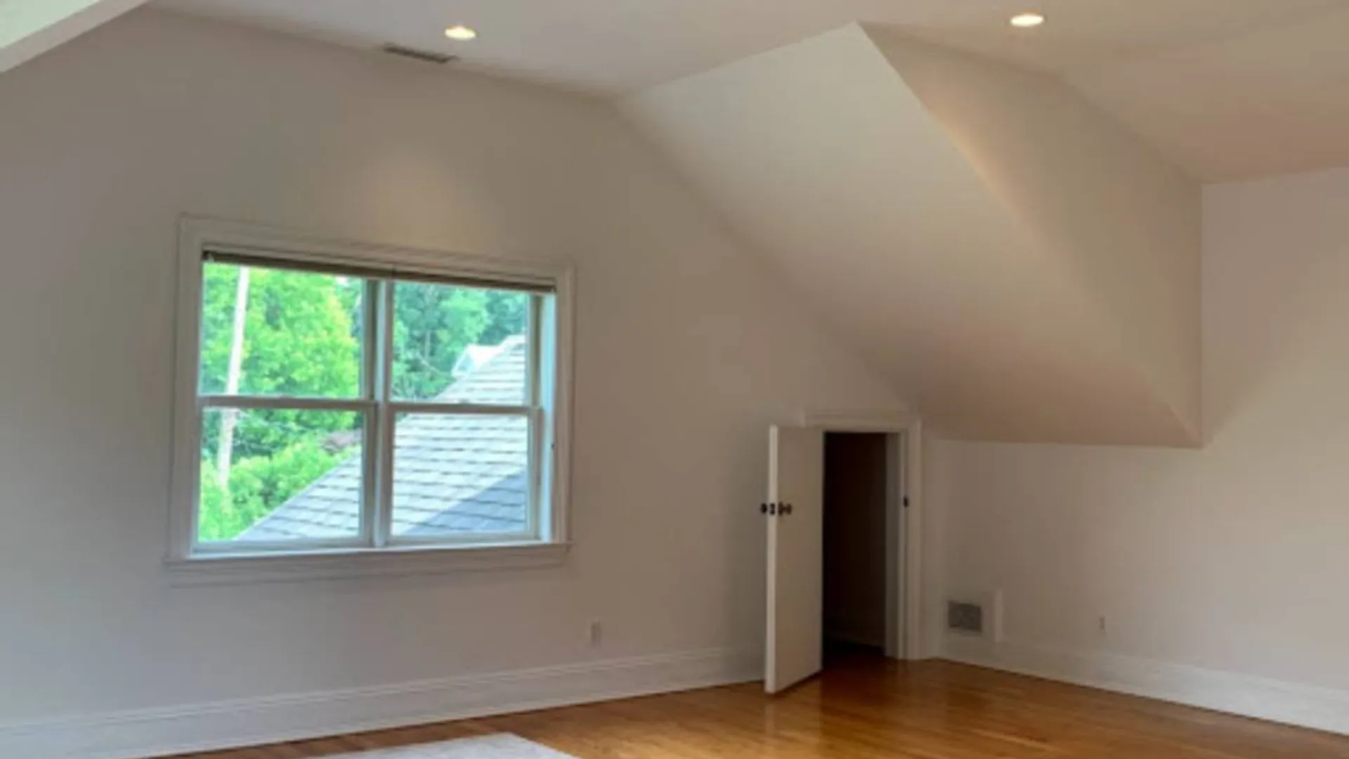 Property at 18 Cross Hill, Eastchester, NY 10709 11