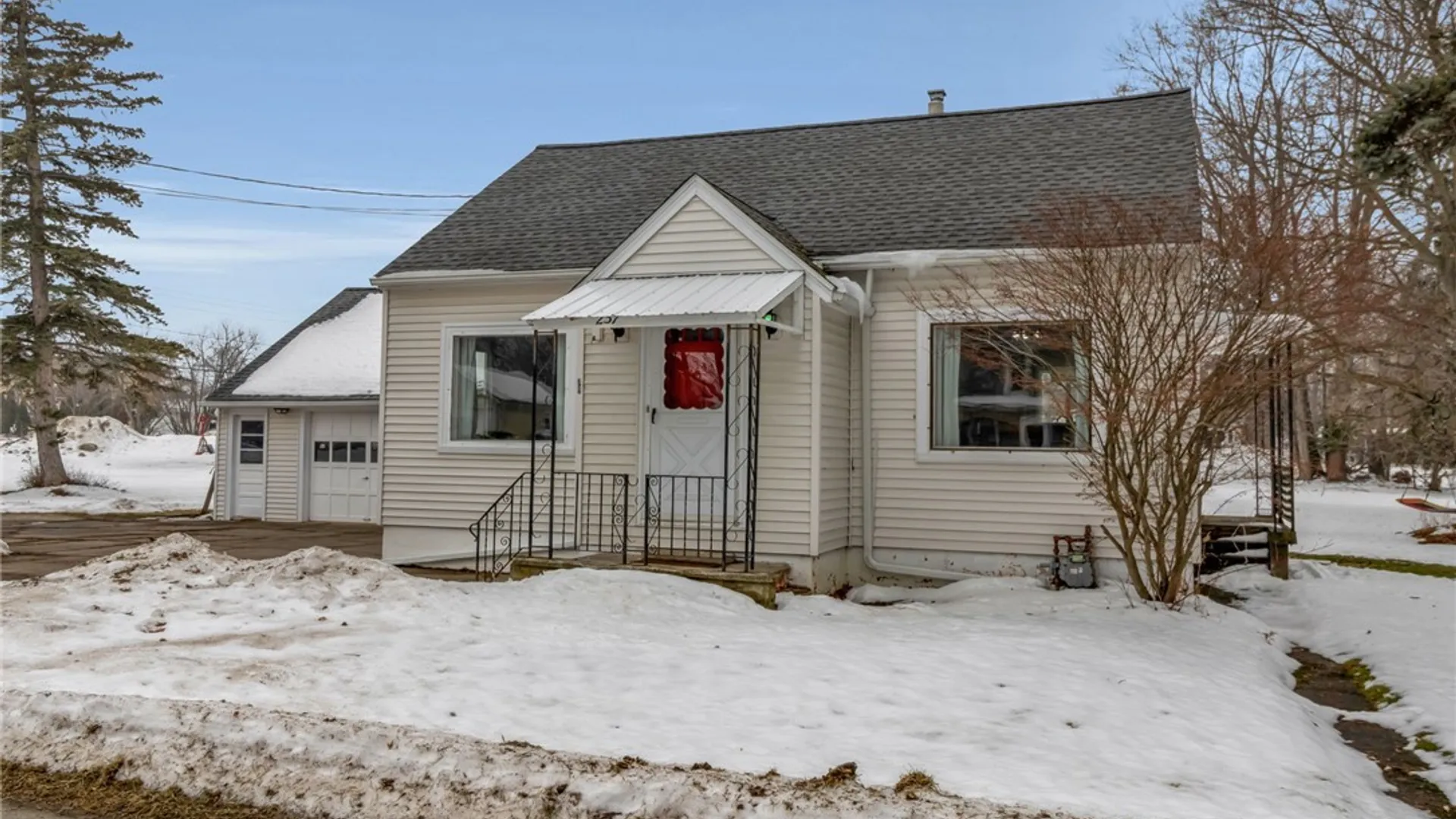 Property at 257 Washington Street, Wilson, NY 14172 3