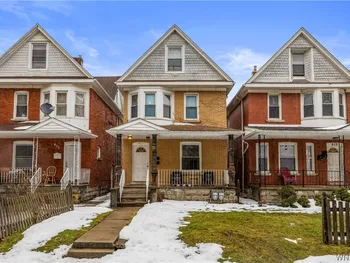 Property at 621 13th Street, Niagara Falls, NY 14301