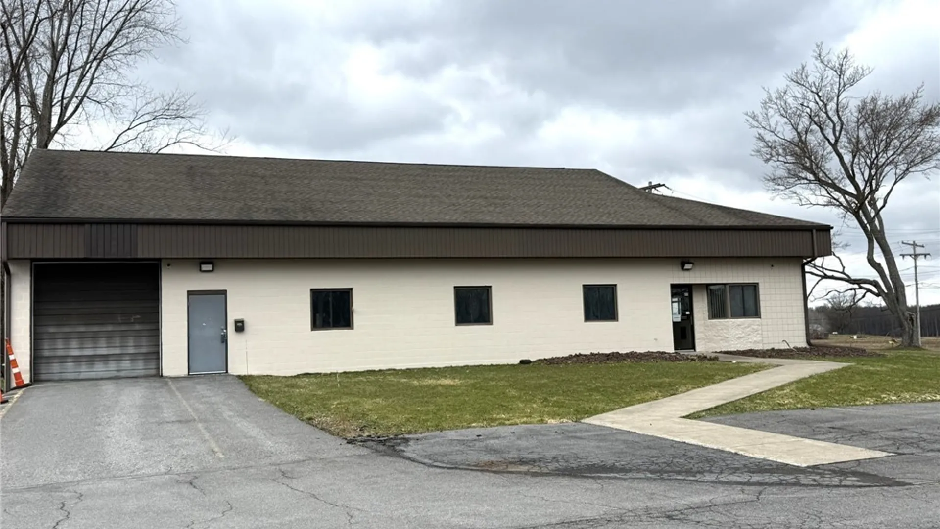 Property at 4944 Ver Plank Road, Clay, NY 13041 4
