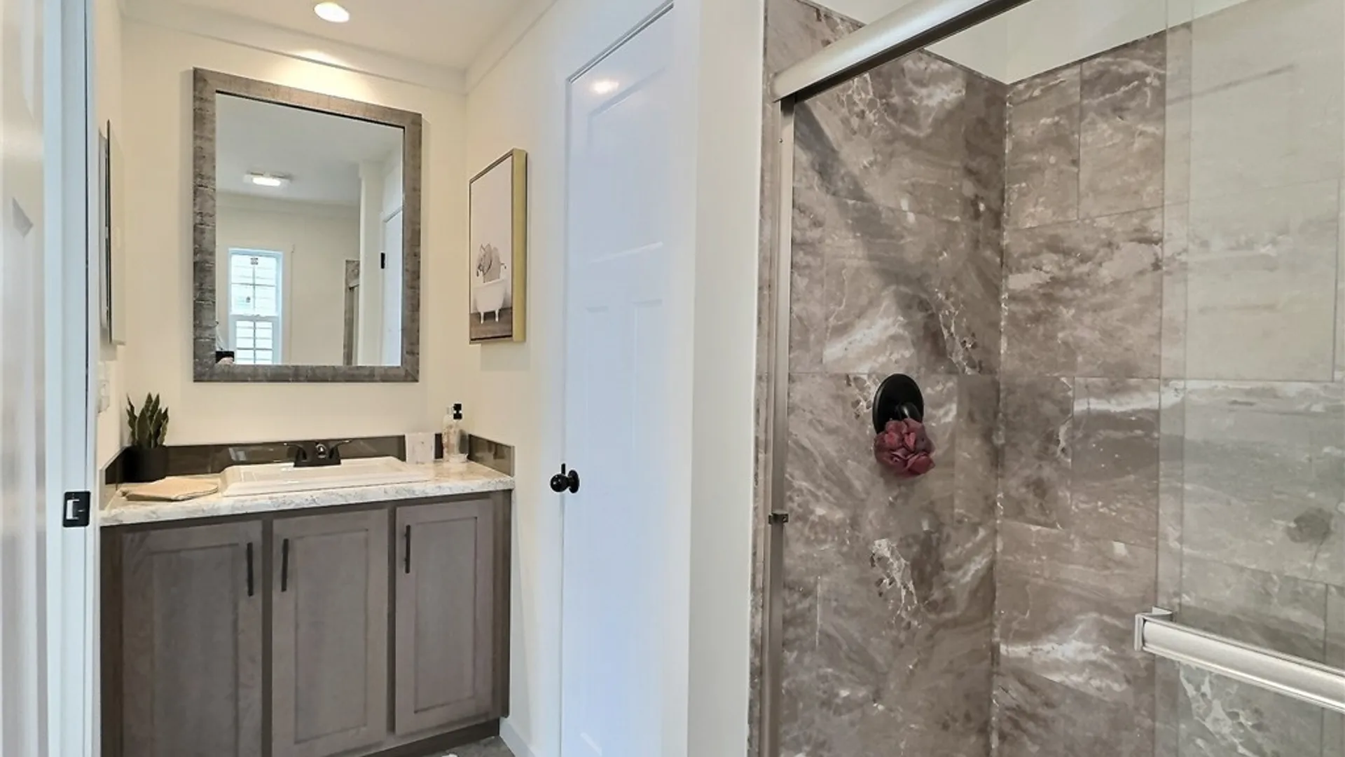 Property at 2824 Main Street, York, NY 14533 16