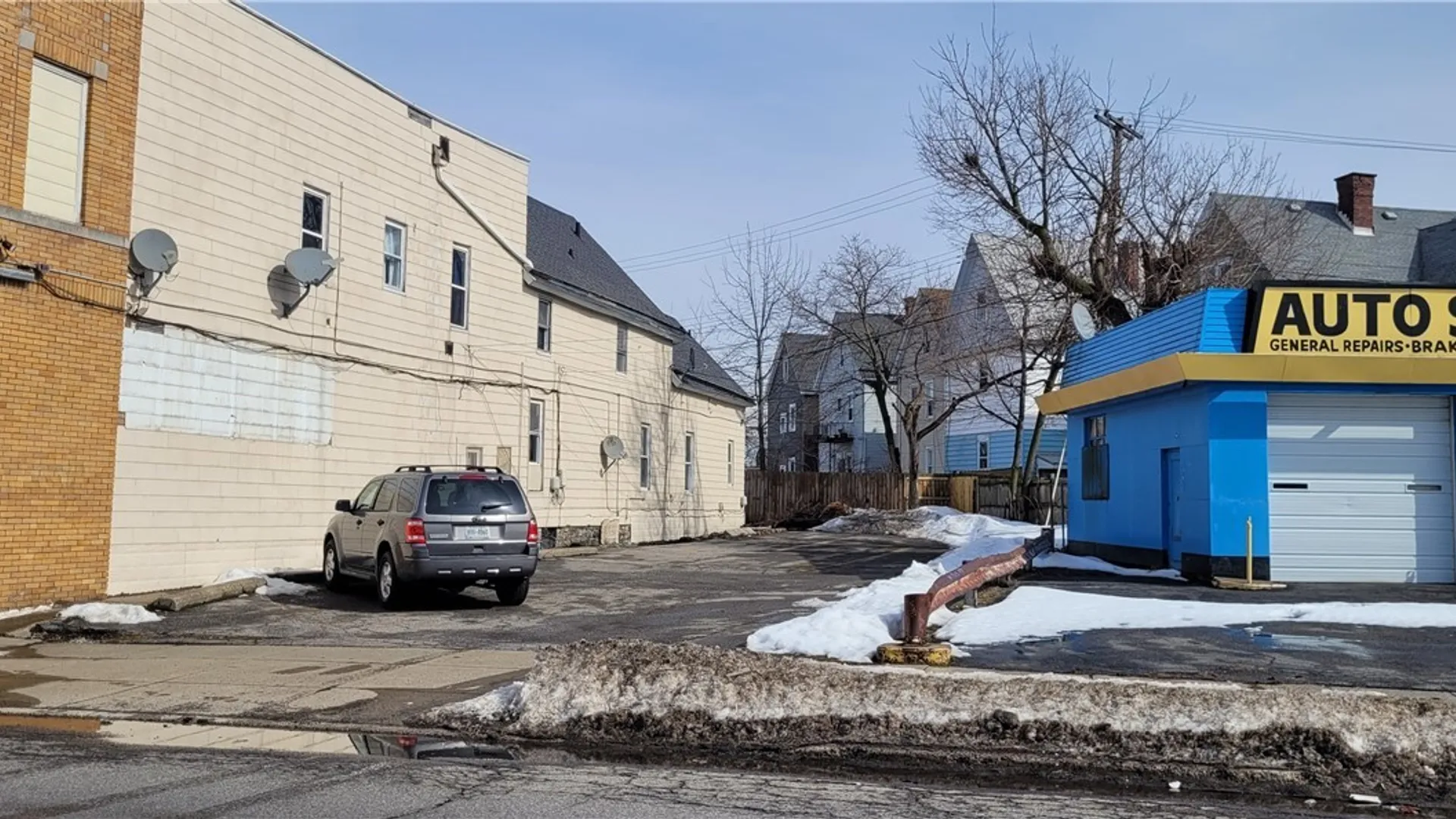 Property at 21 Grant Street, Buffalo, NY 14213 3