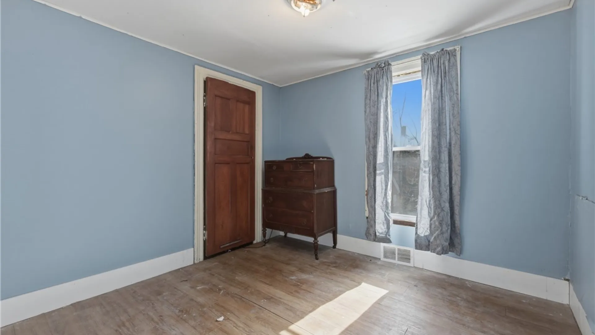 Property at 64 Verplanck Street, Buffalo, NY 14208 22