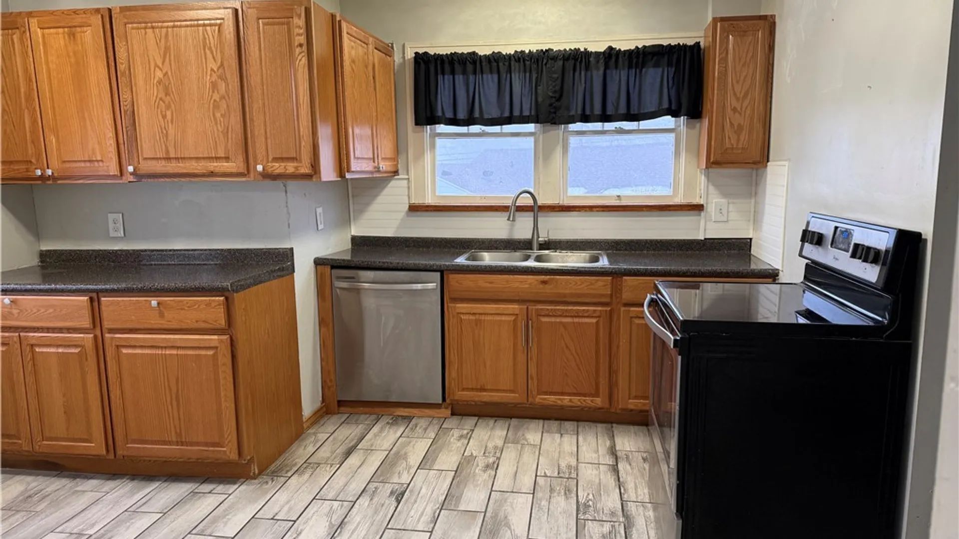 Property at 8 Elliott Avenue, Jamestown, NY 14701 11