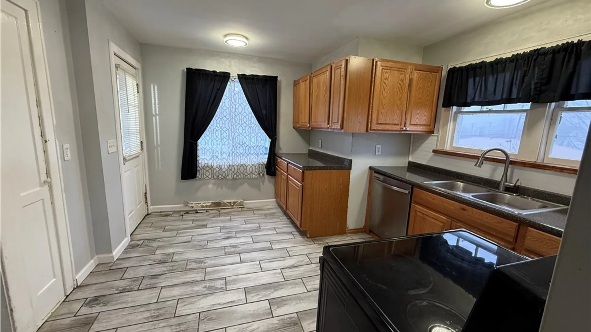 Property at 8 Elliott Avenue, Jamestown, NY 14701 12