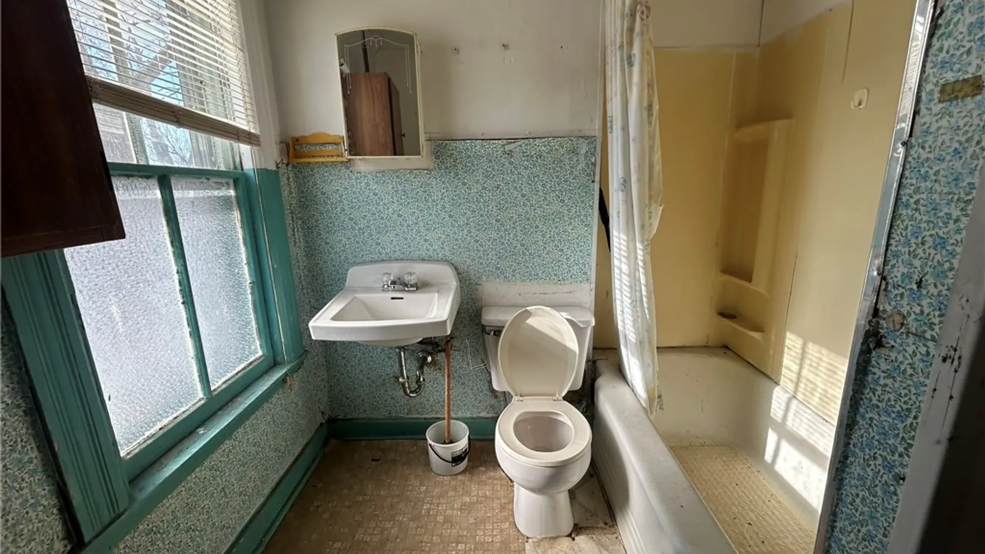 Property at 1204 Howard Avenue, Utica, NY 13501 23