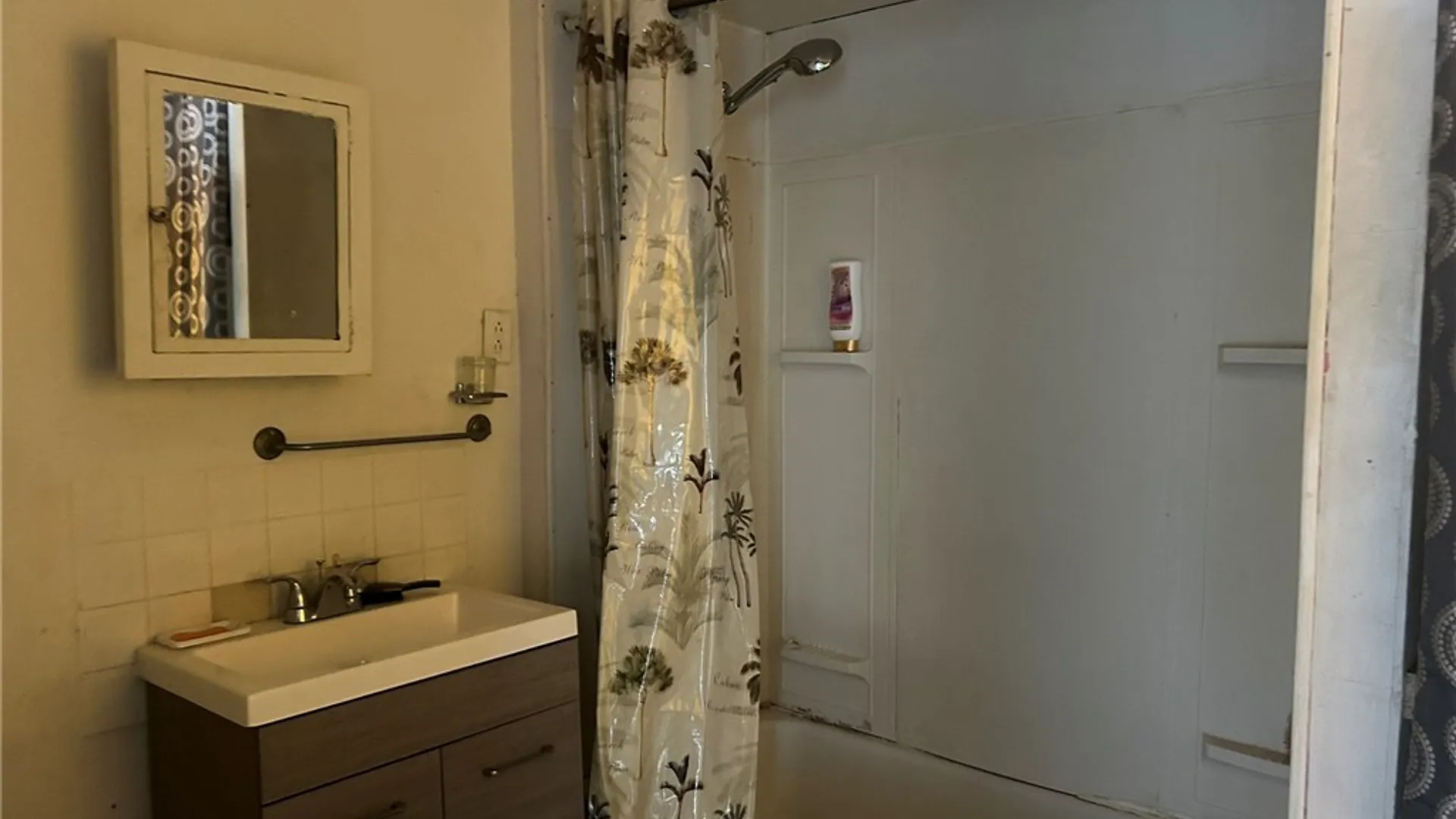 Property at 1204 Howard Avenue, Utica, NY 13501 27