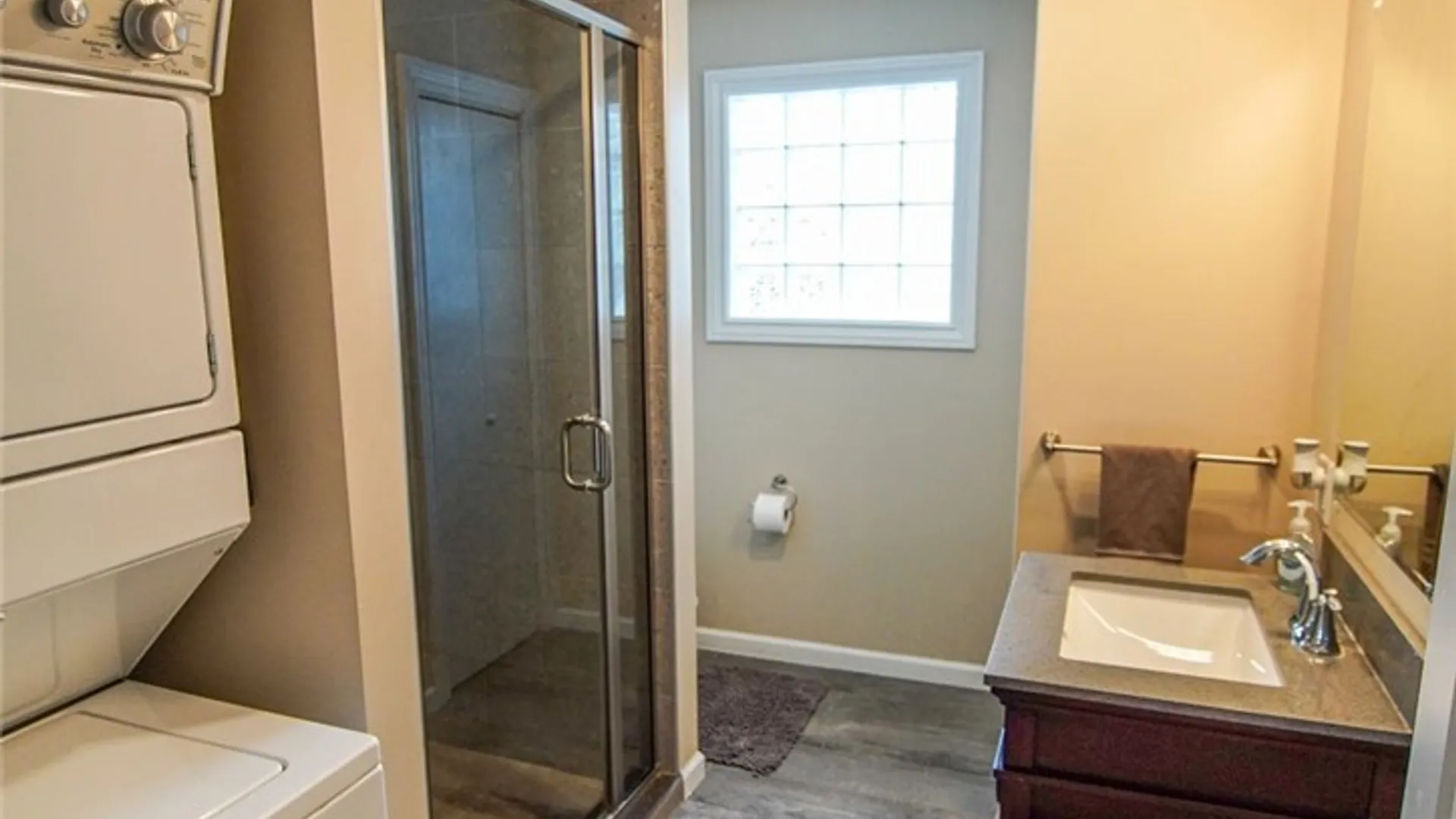 Property at 67 Harvard Place, Buffalo, NY 14209 11