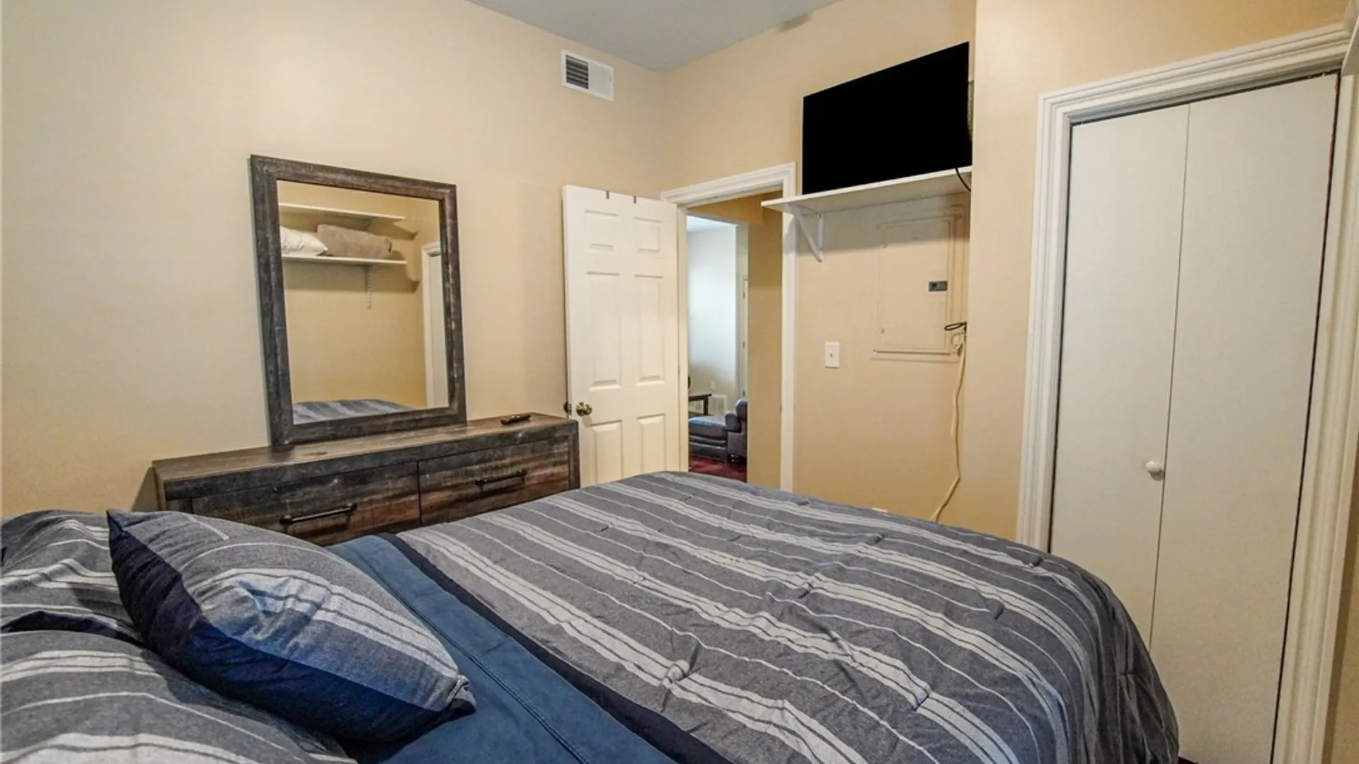 Property at 67 Harvard Place, Buffalo, NY 14209 31