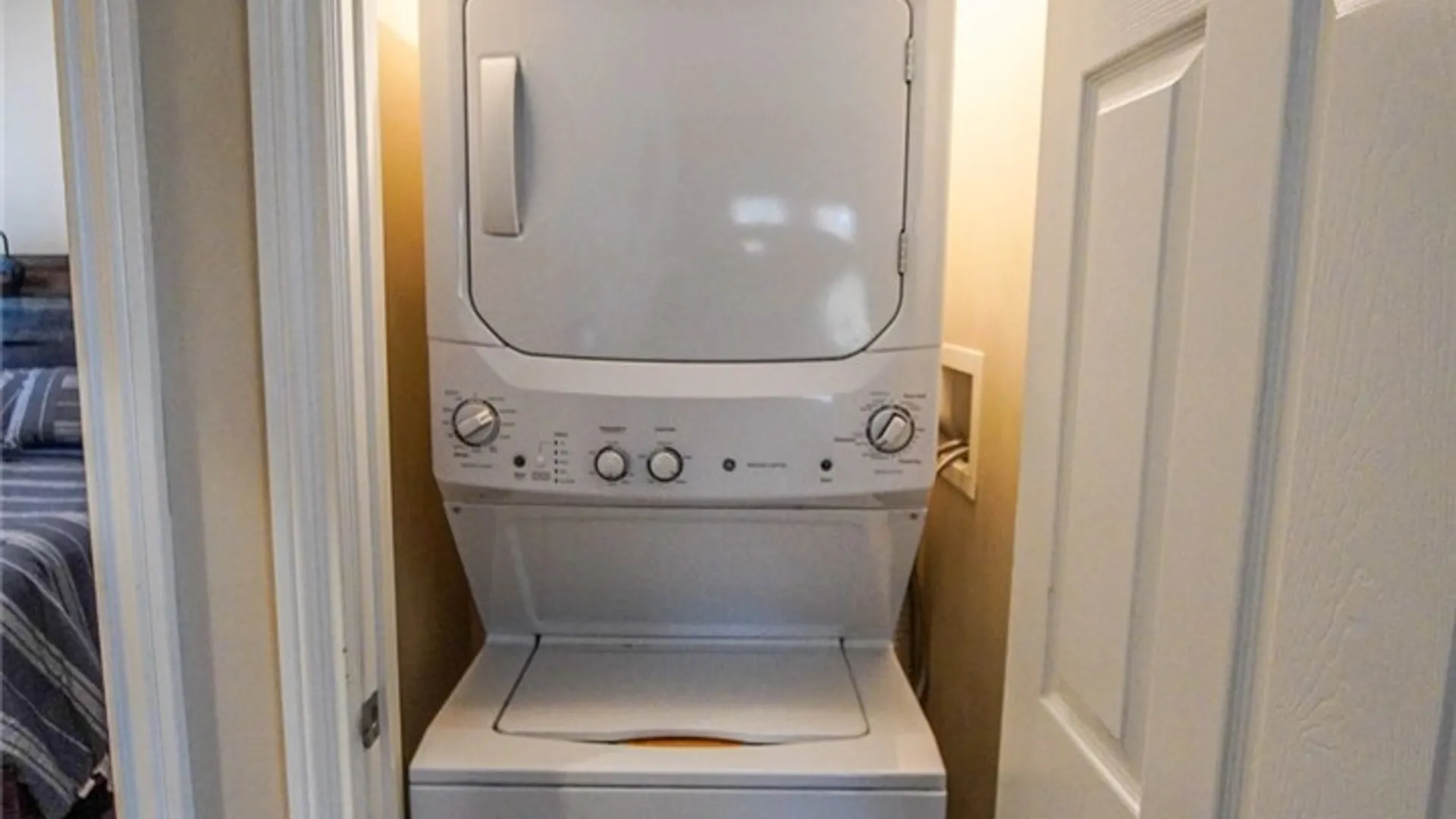 Property at 67 Harvard Place, Buffalo, NY 14209 32