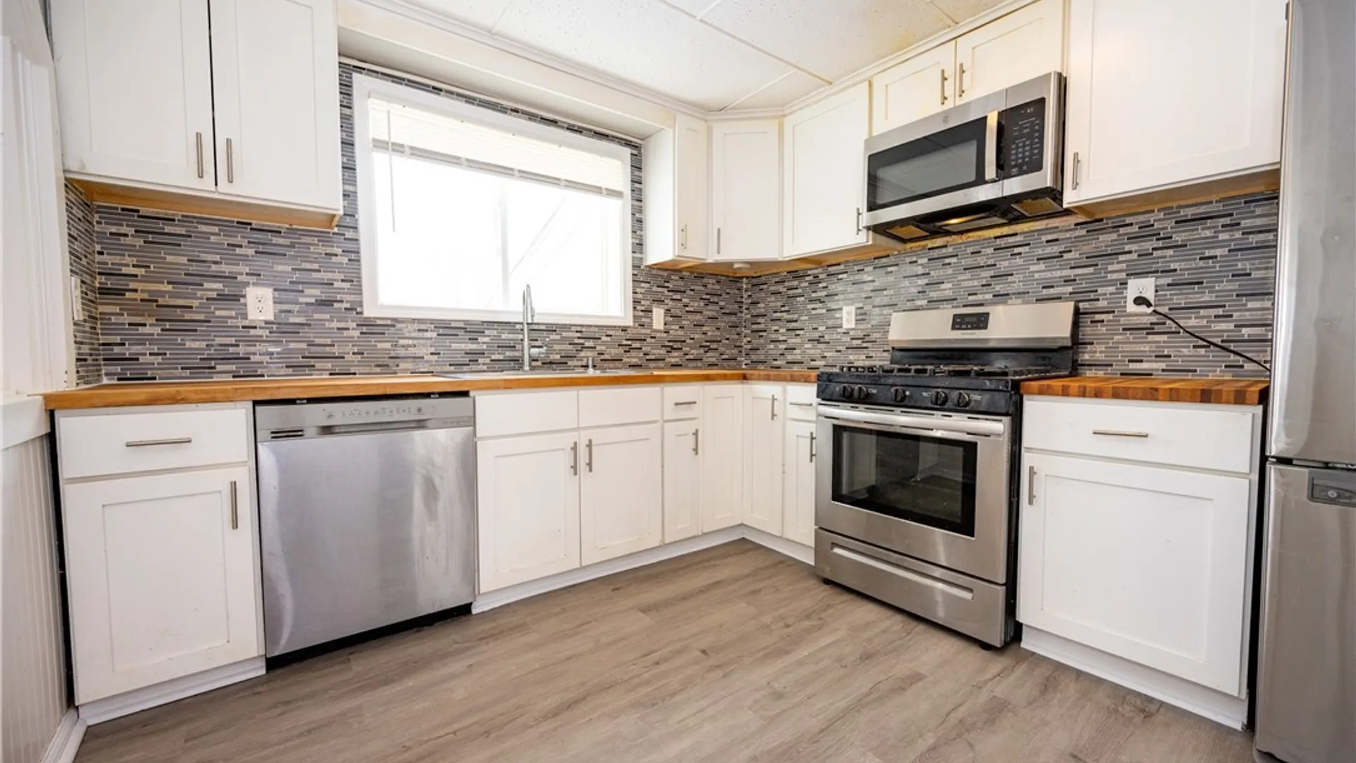 Property at 315 Park Drive, Tonawanda, NY 14150 16