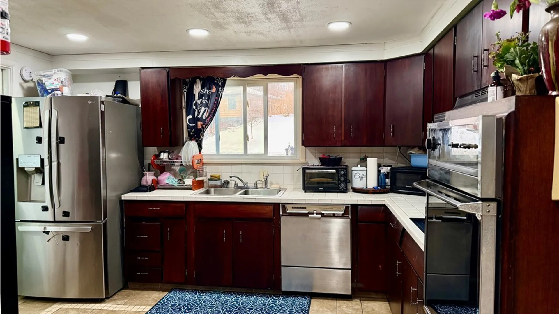 Property at 202 Barrington Road, Syracuse, NY 13214 3
