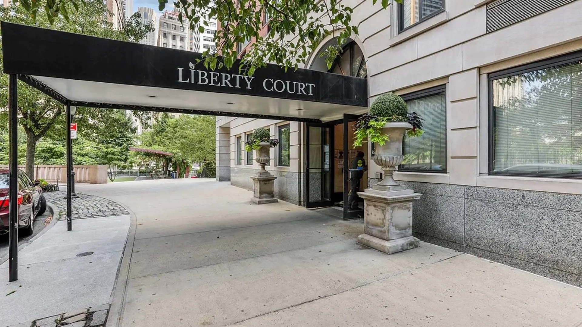 Property at 200 Rector Place, New York, NY 10280 23