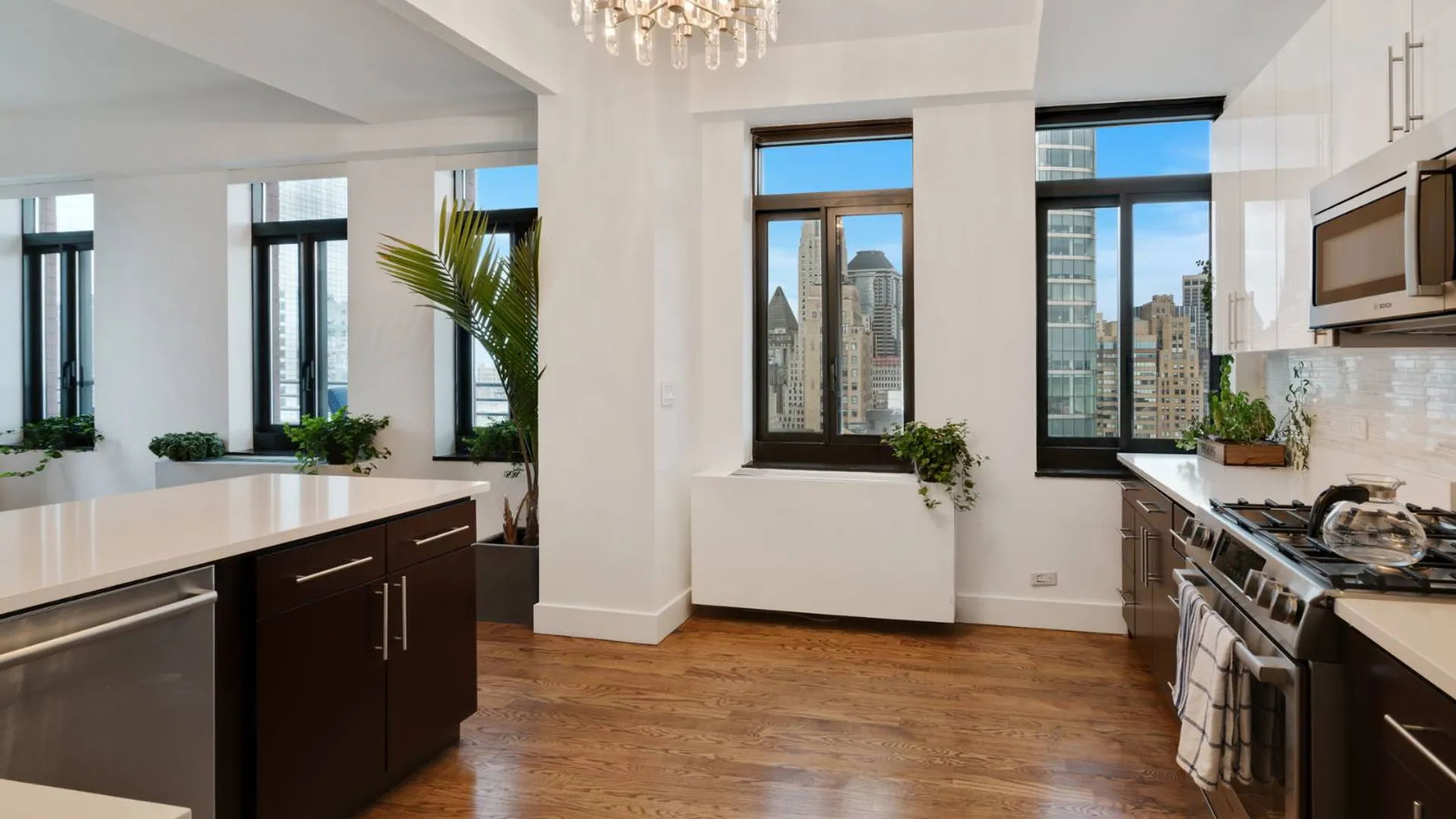 Property at 200 Rector Place, New York, NY 10280 6