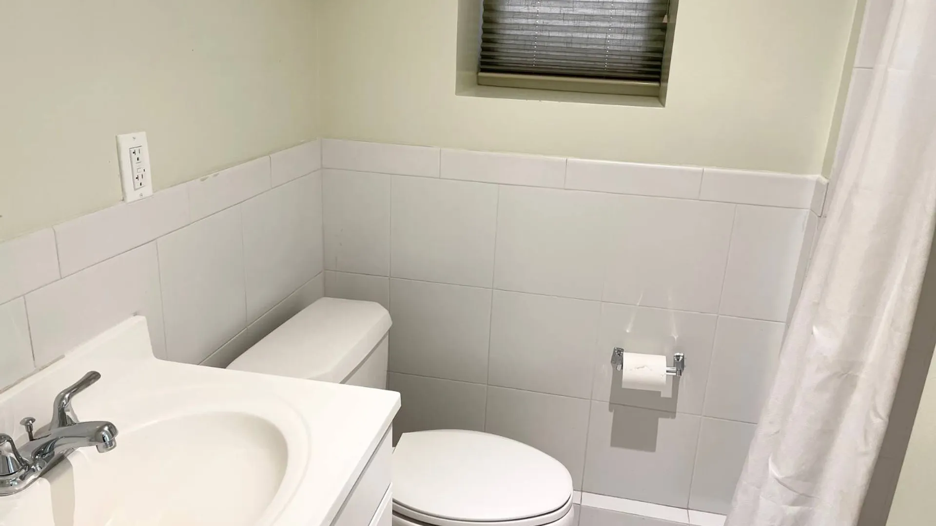 Property at 213-44 40th Ave, Bayside, NY 11361 7