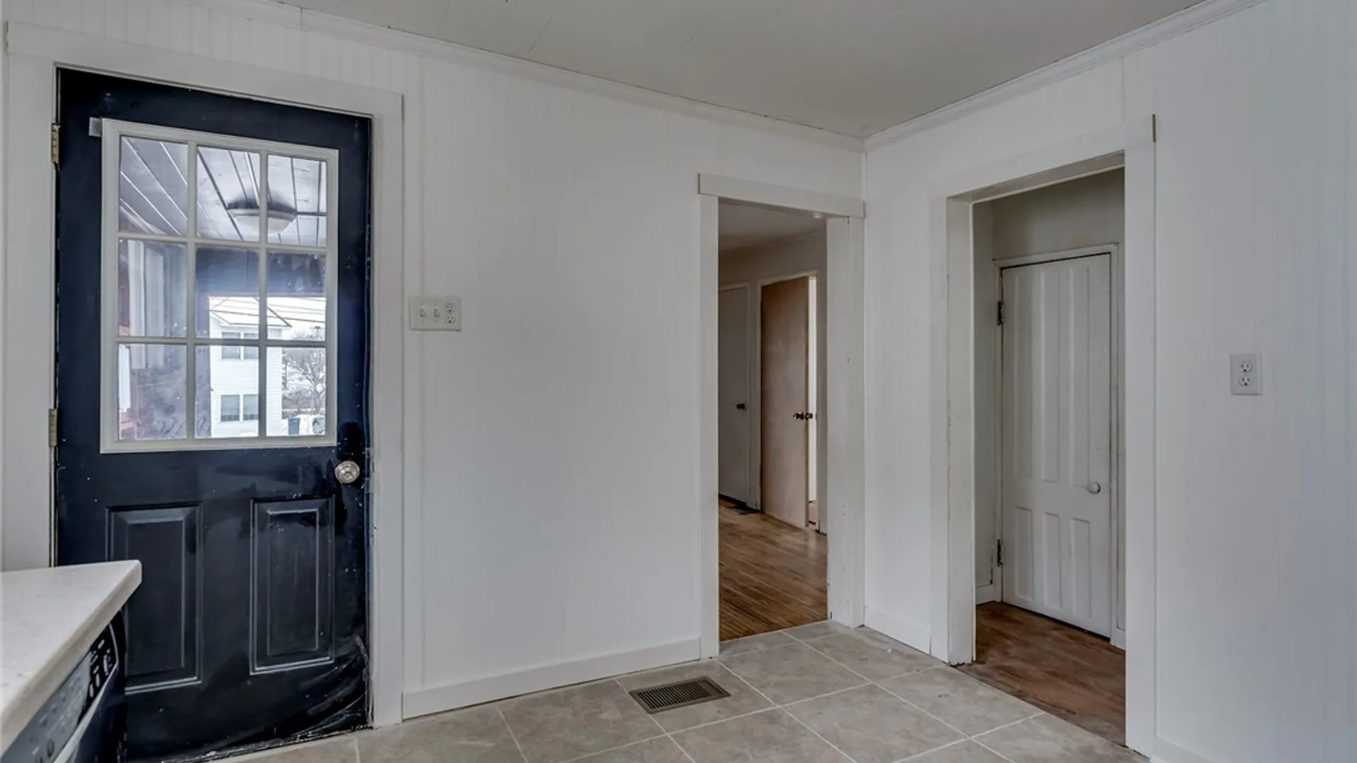Property at 243 2nd Street, Oswego, NY 13126 5