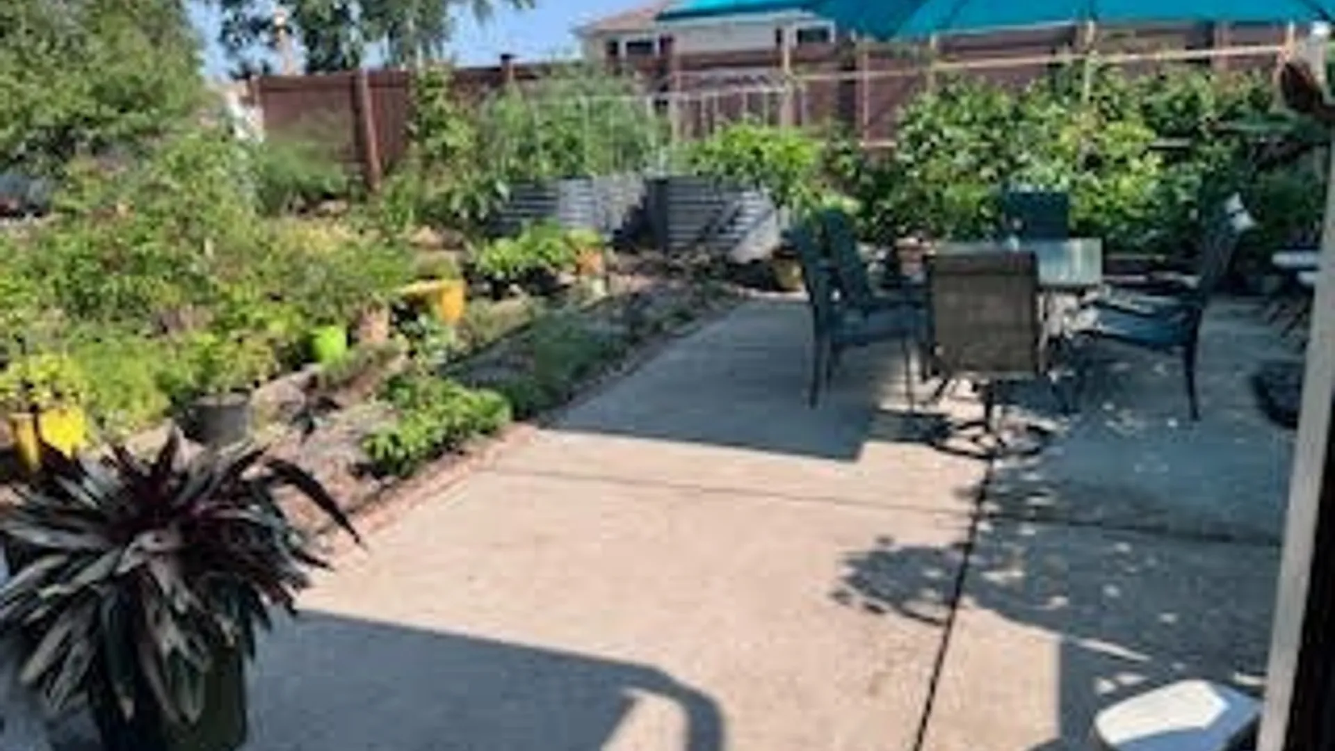 Property at 4 Toulon Drive, Cheektowaga, NY 14227 48