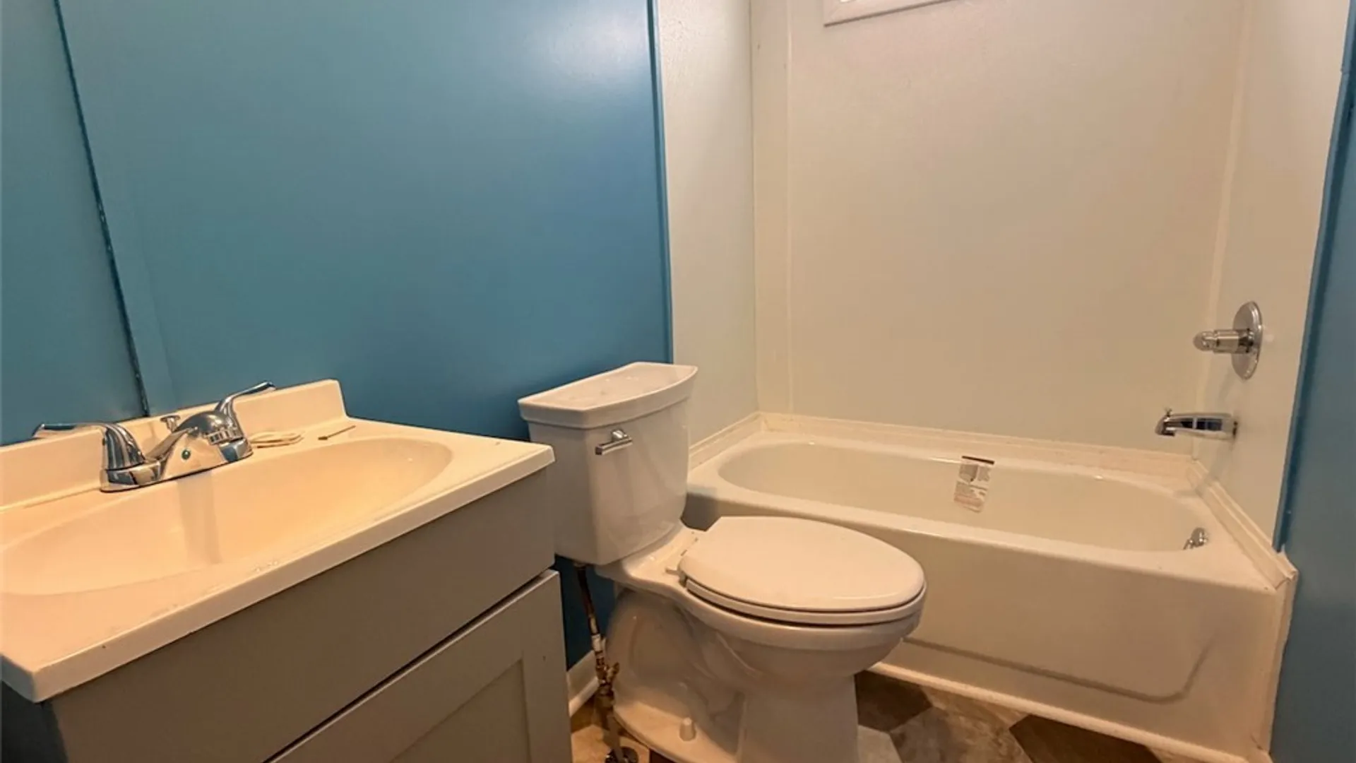 Property at 956 Middle Road, Scriba, NY 13126 12