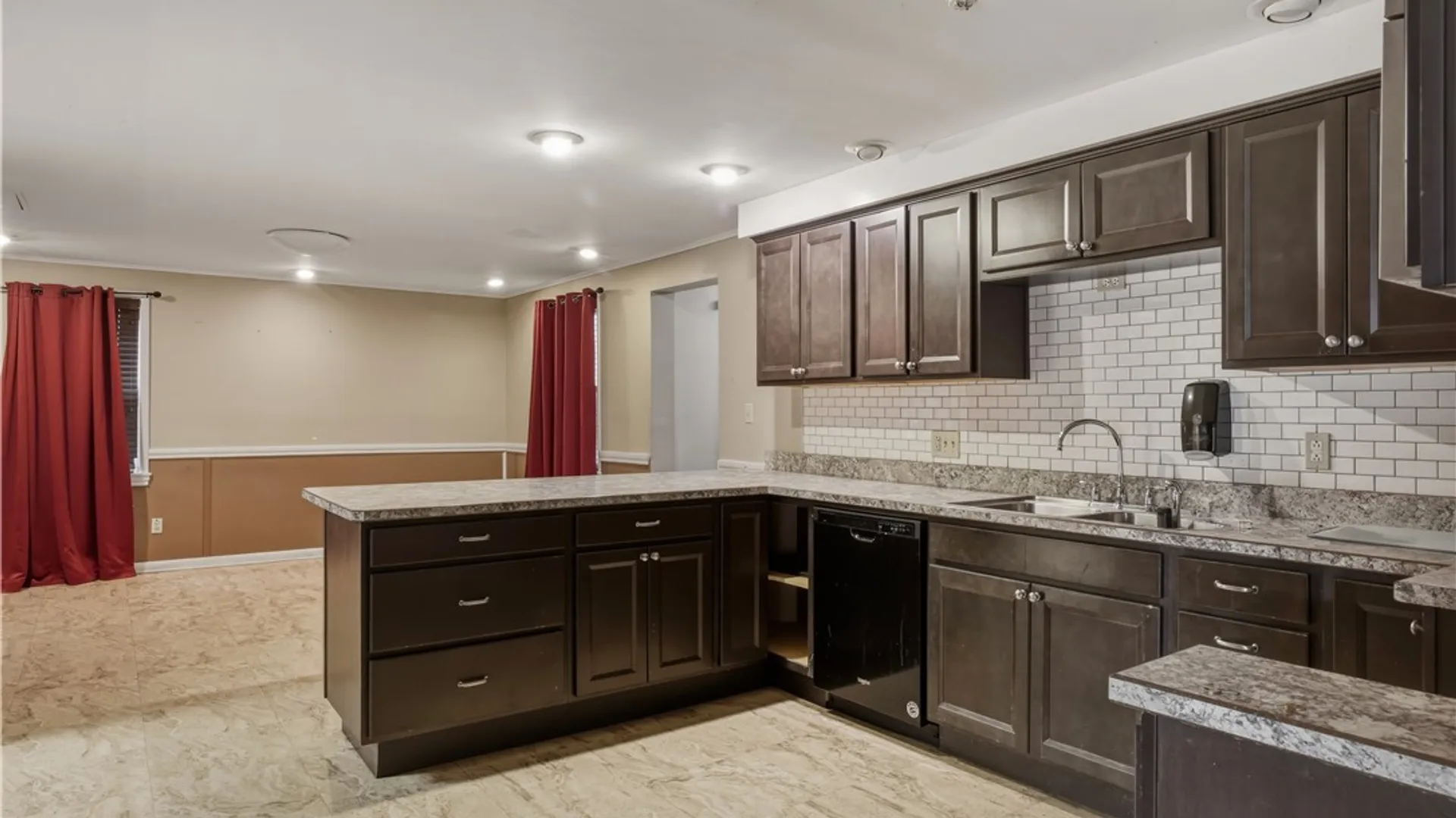 Property at 122 Chemung Place, Elmira City, NY 14904 6