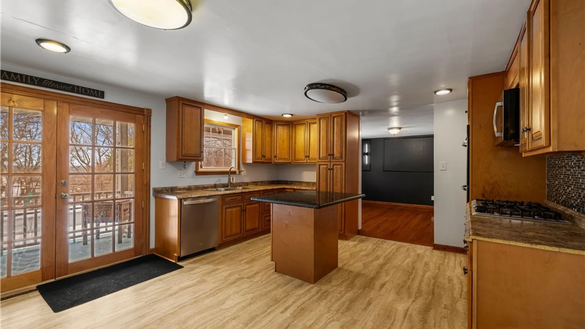 Property at 1043 Ridge Road, Lewiston, NY 14092 10