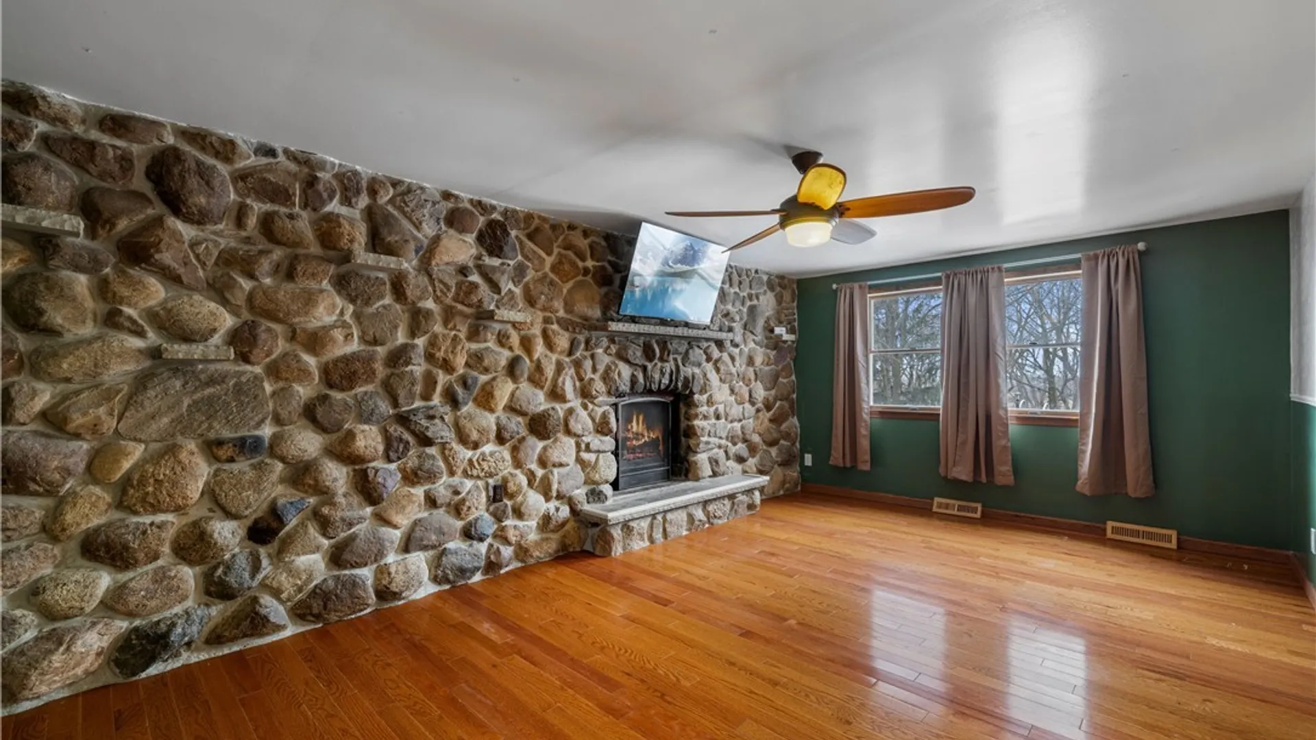 Property at 1043 Ridge Road, Lewiston, NY 14092 22