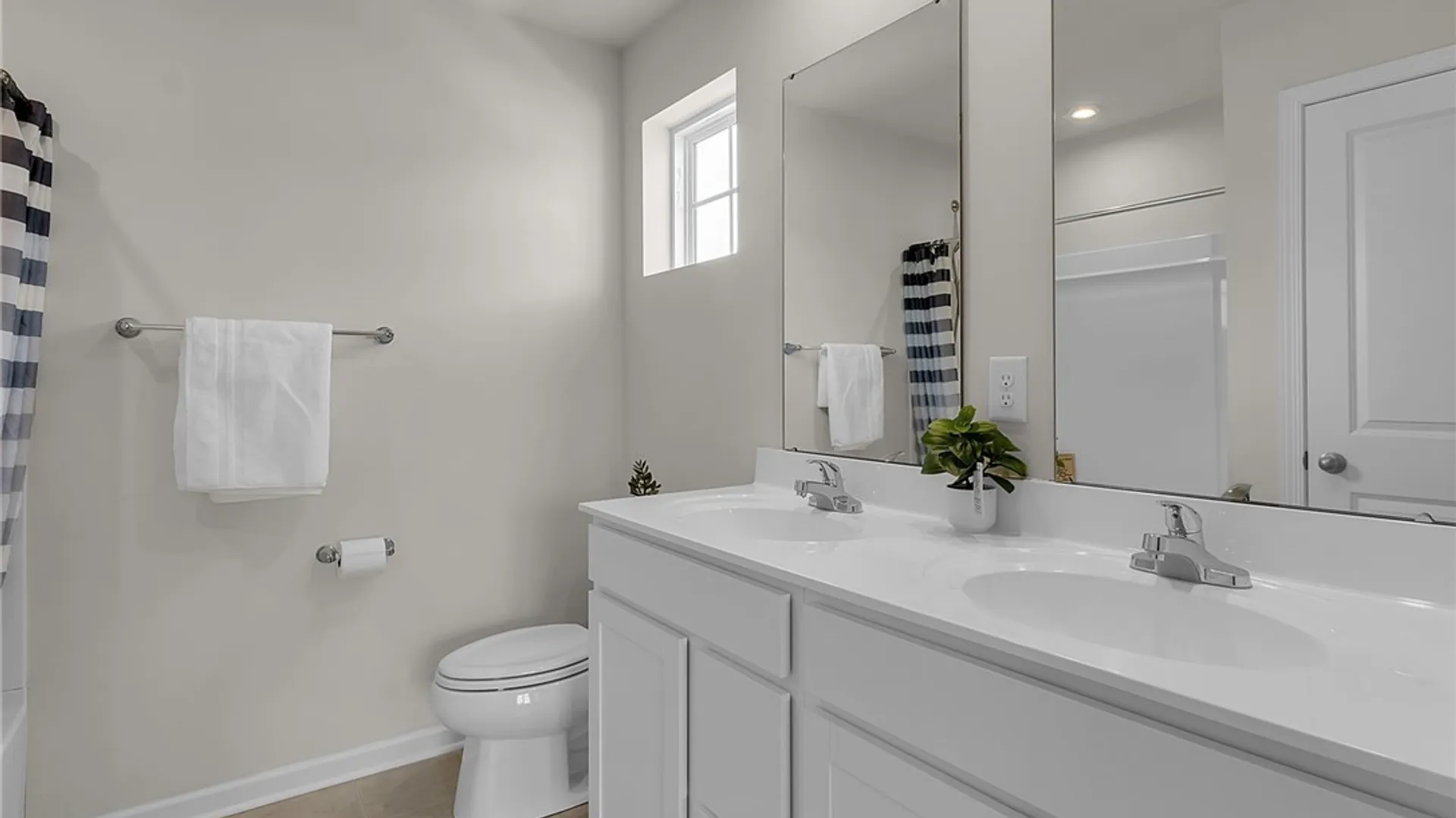 Property at 107 Grant Boulevard, West Seneca, NY 14218 16