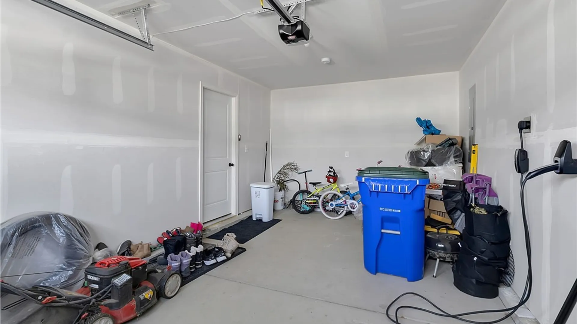 Property at 107 Grant Boulevard, West Seneca, NY 14218 32