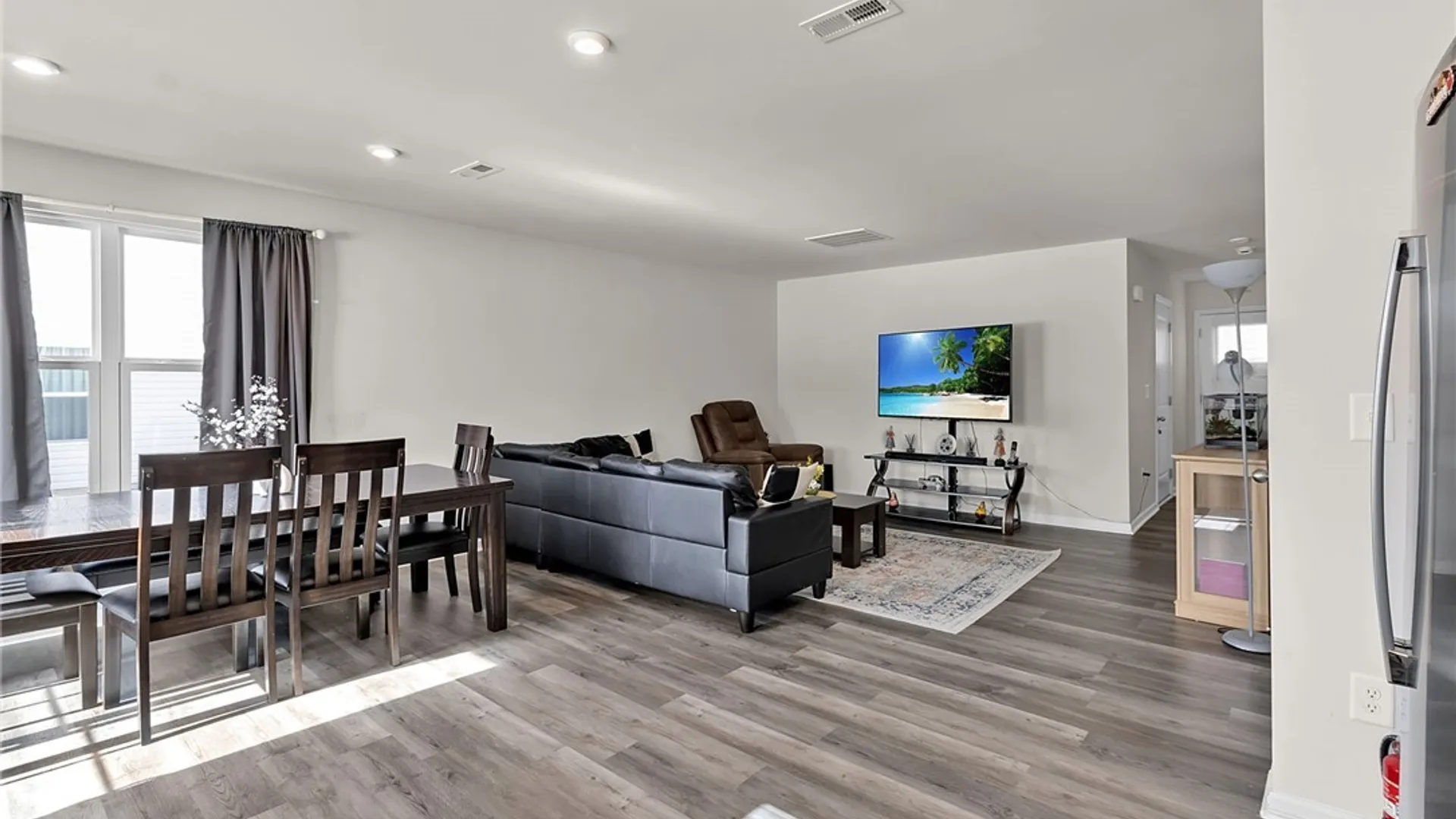 Property at 107 Grant Boulevard, West Seneca, NY 14218 6