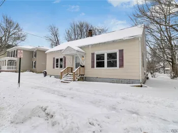 44 Center Street, Pomfret, NY 14063
