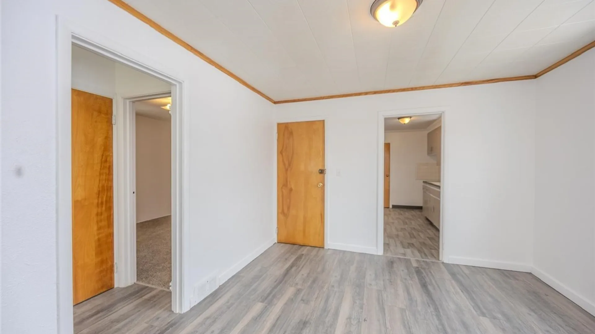 Property at 2101 Pine Avenue, Niagara Falls, NY 14301 11