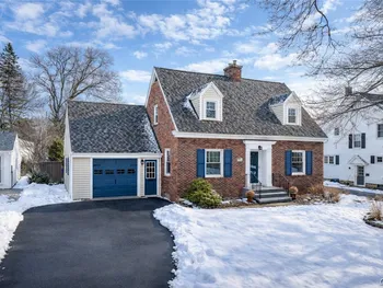 14 Hunter Avenue, Sennett, NY 13021