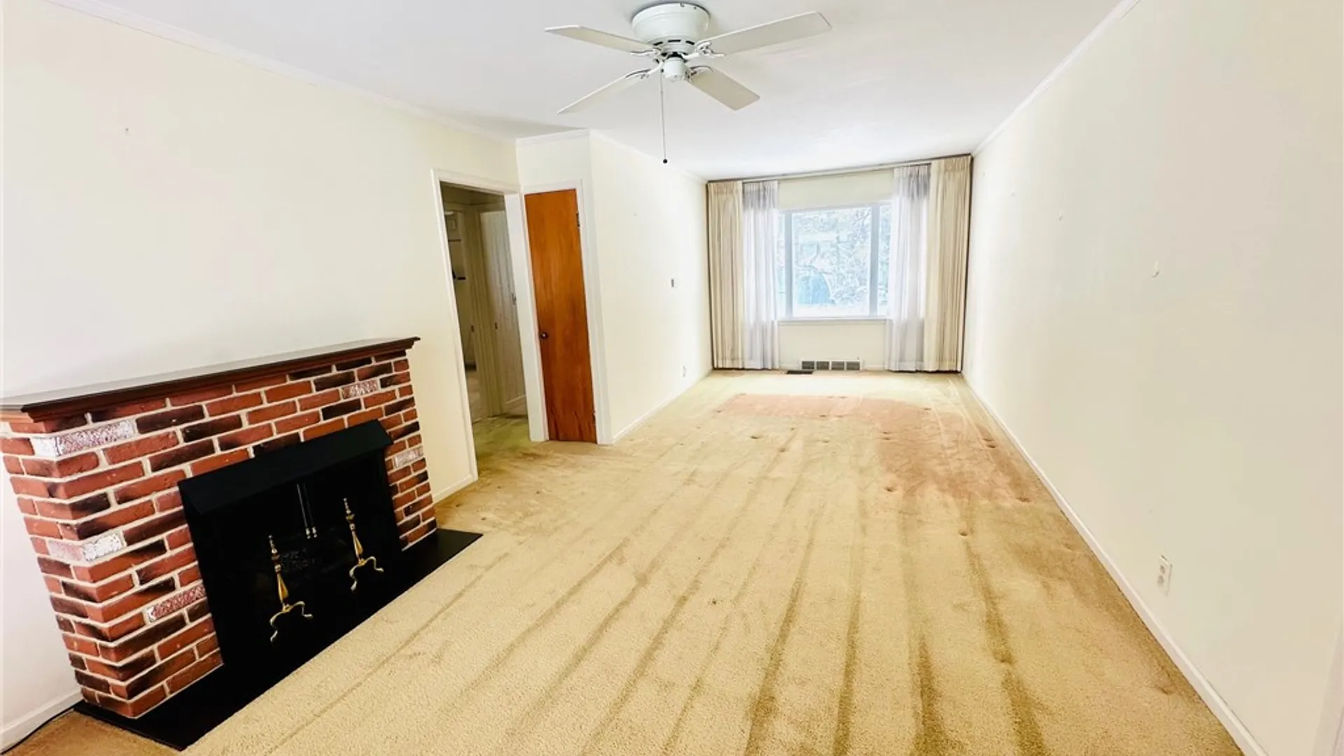 Property at 6 Locust Street, Bath, NY 14810 5